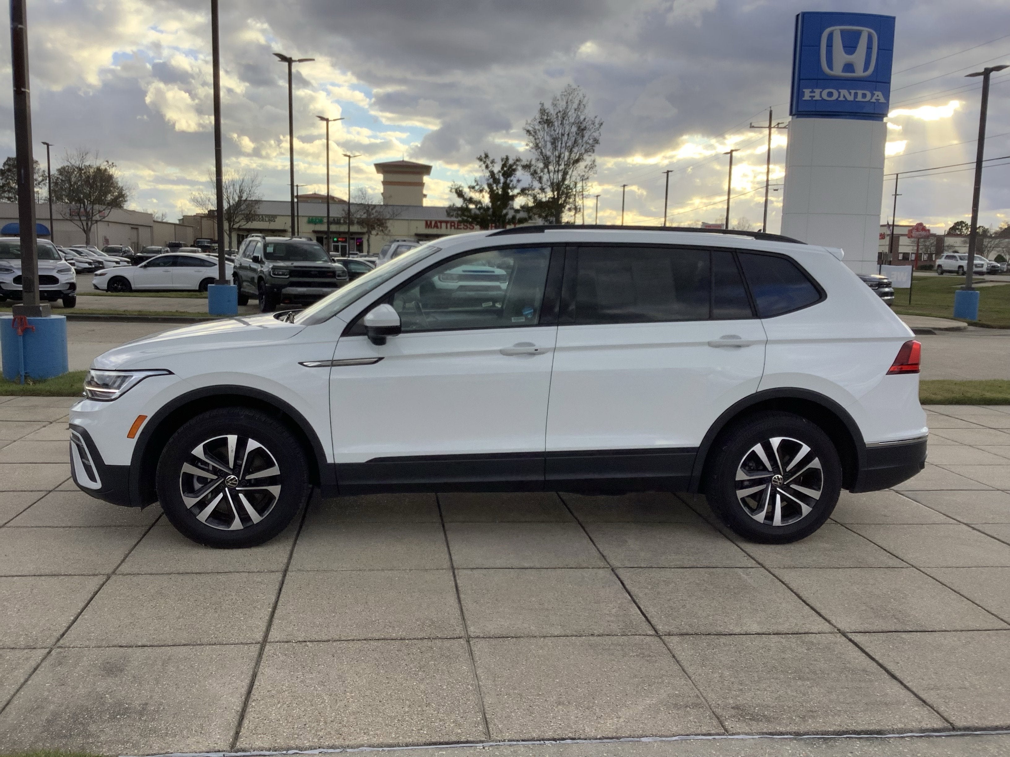 2024 Volkswagen Tiguan S