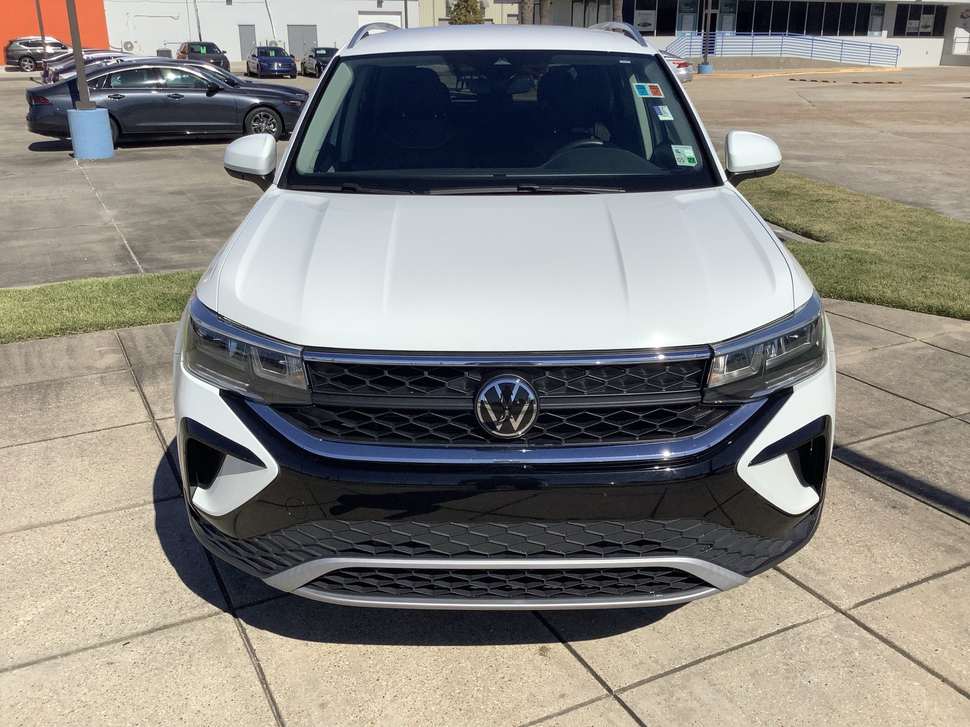 2024 Volkswagen Taos SE