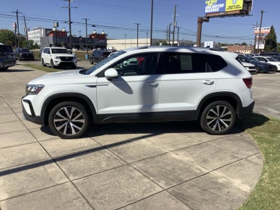 2024 Volkswagen Taos SE