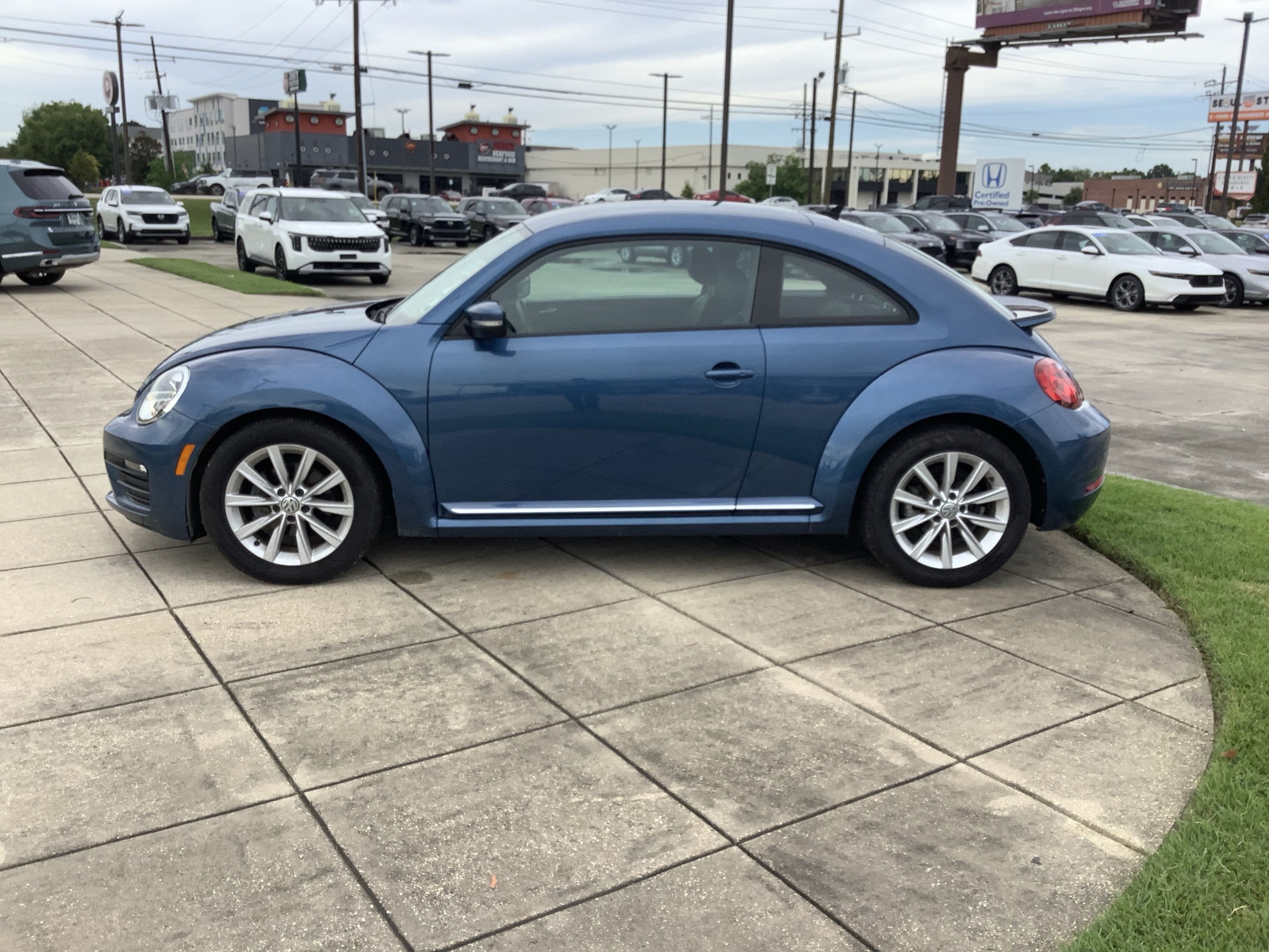 2018 Volkswagen Beetle Coast