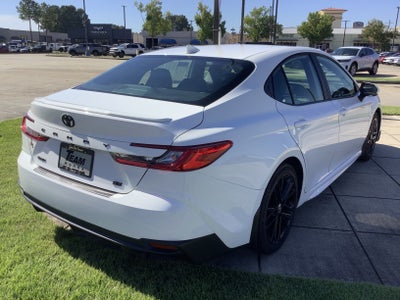 2025 Toyota Camry SE
