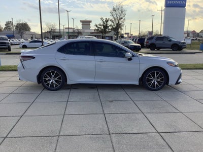 2023 Toyota Camry SE