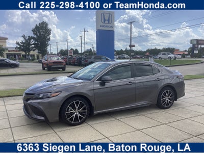 2024 Toyota Camry SE