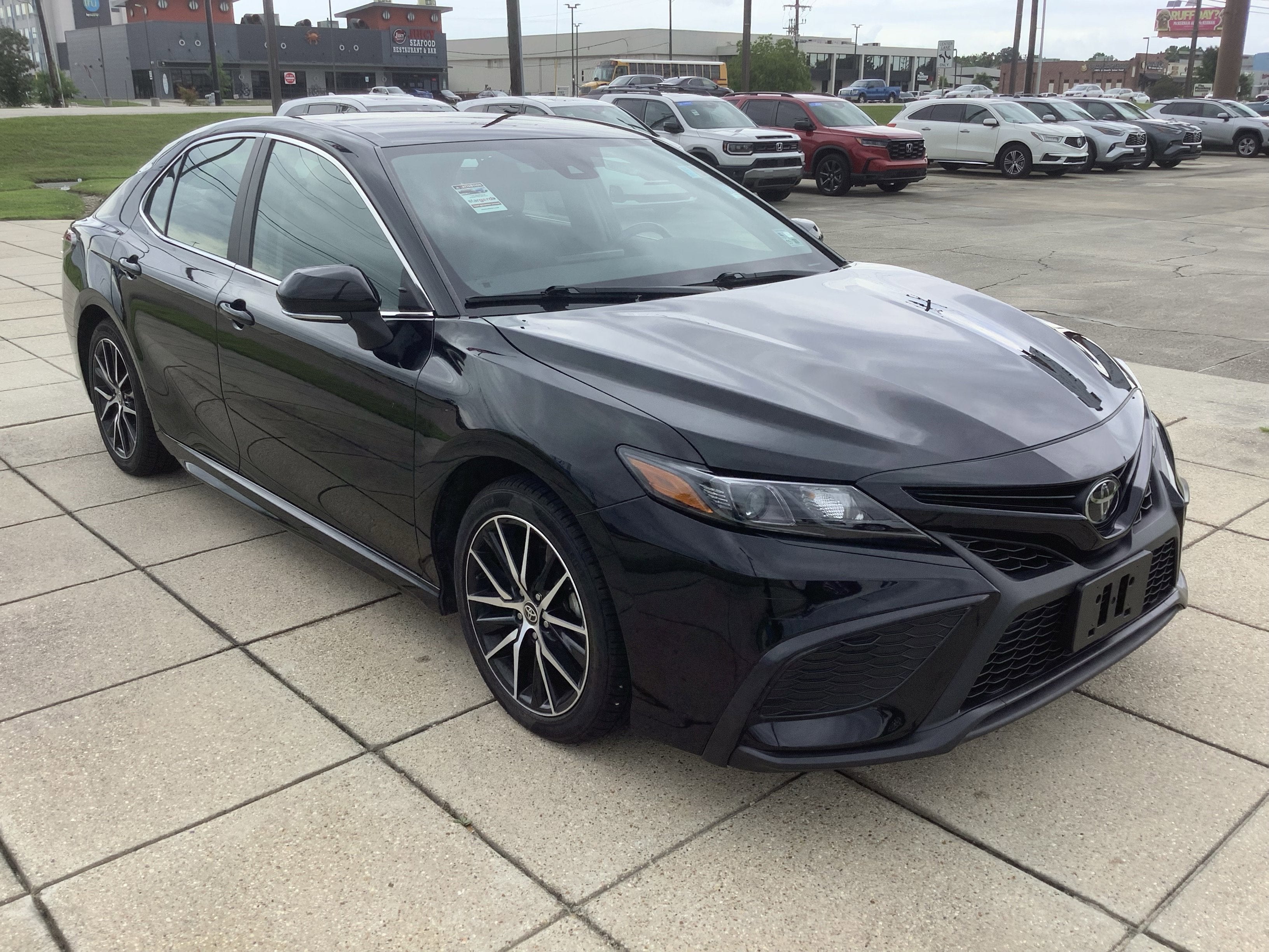 2024 Toyota Camry SE