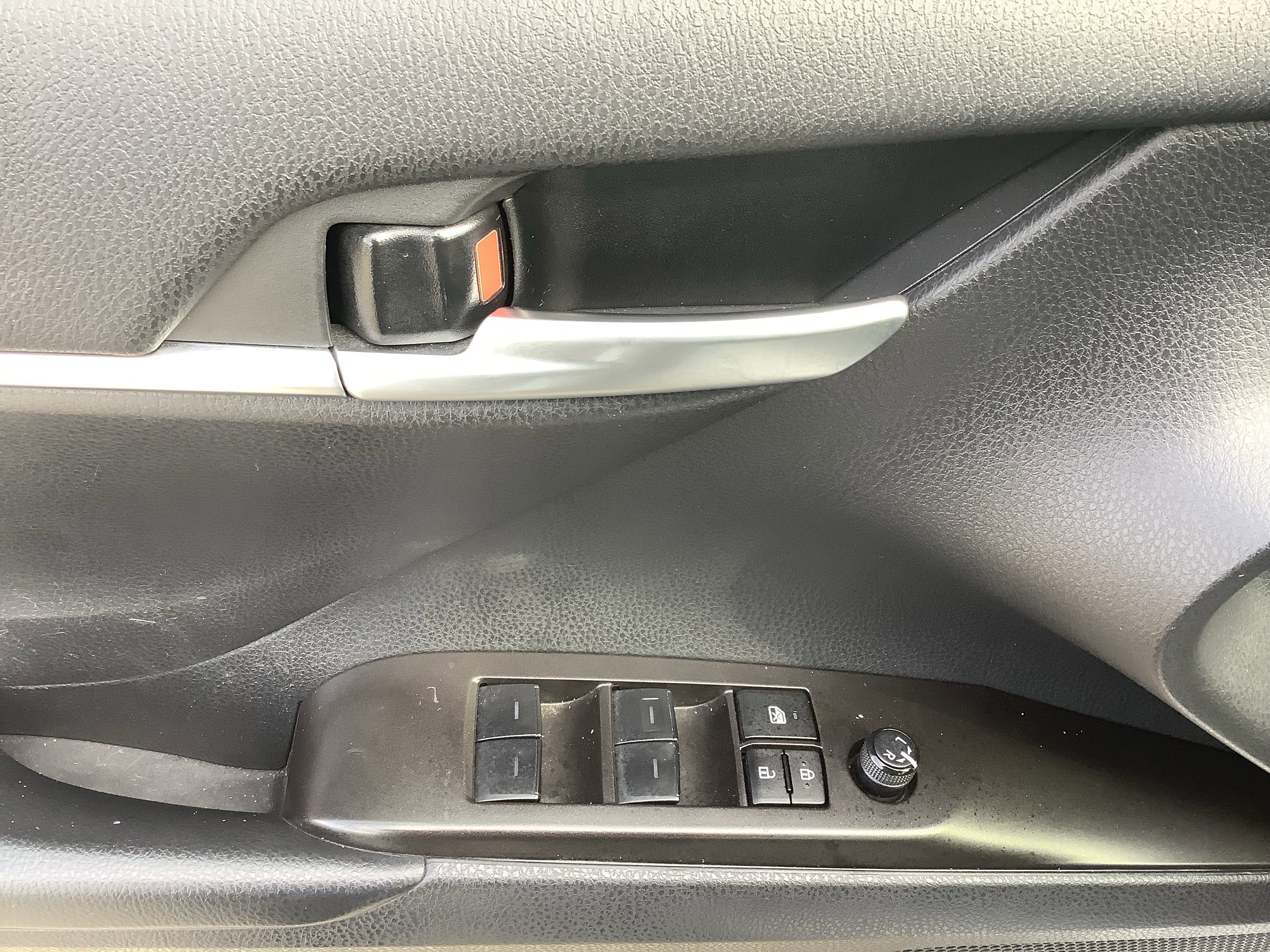 2024 Toyota Camry Hybrid SE