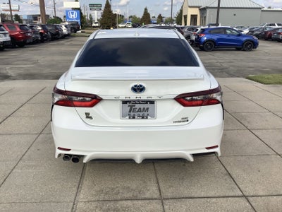 2024 Toyota Camry Hybrid SE
