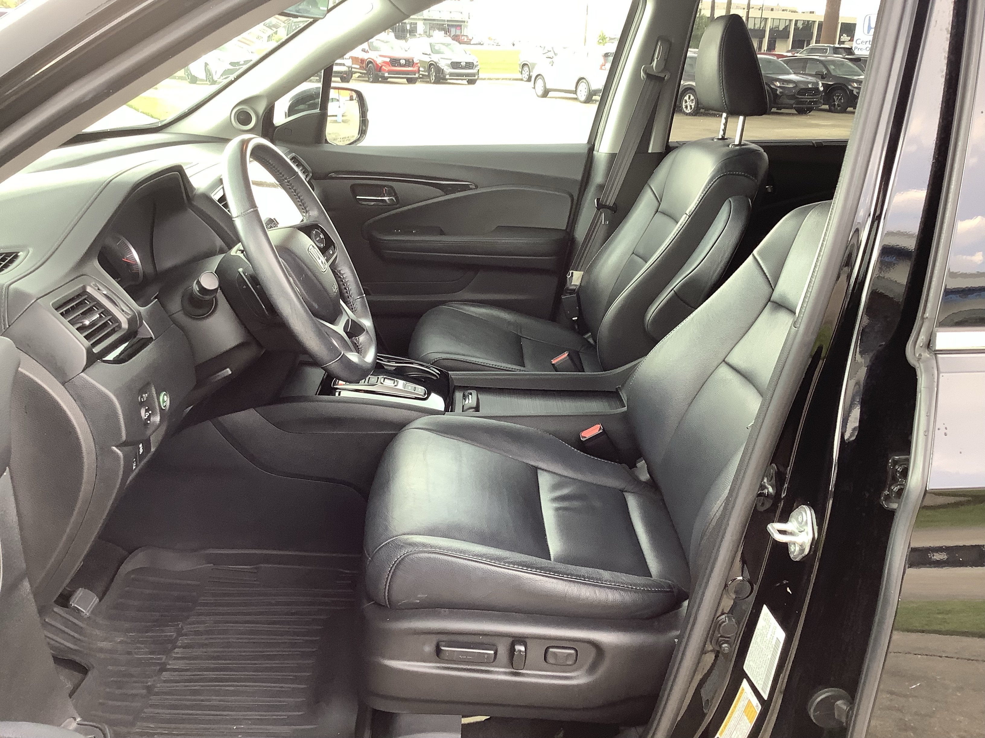 2022 Honda Pilot Touring 7-Passenger
