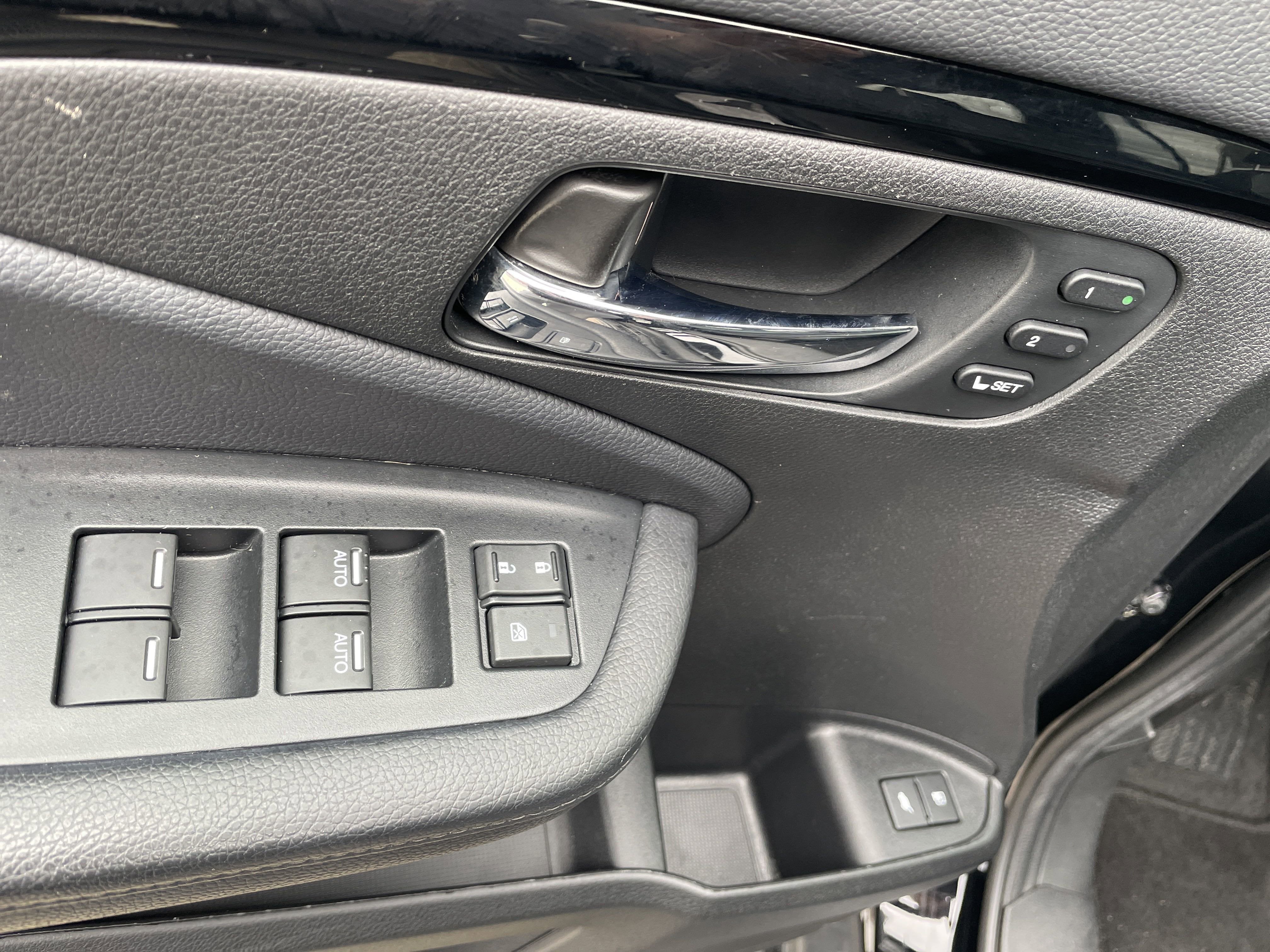 2021 Honda Pilot Touring 8-Passenger