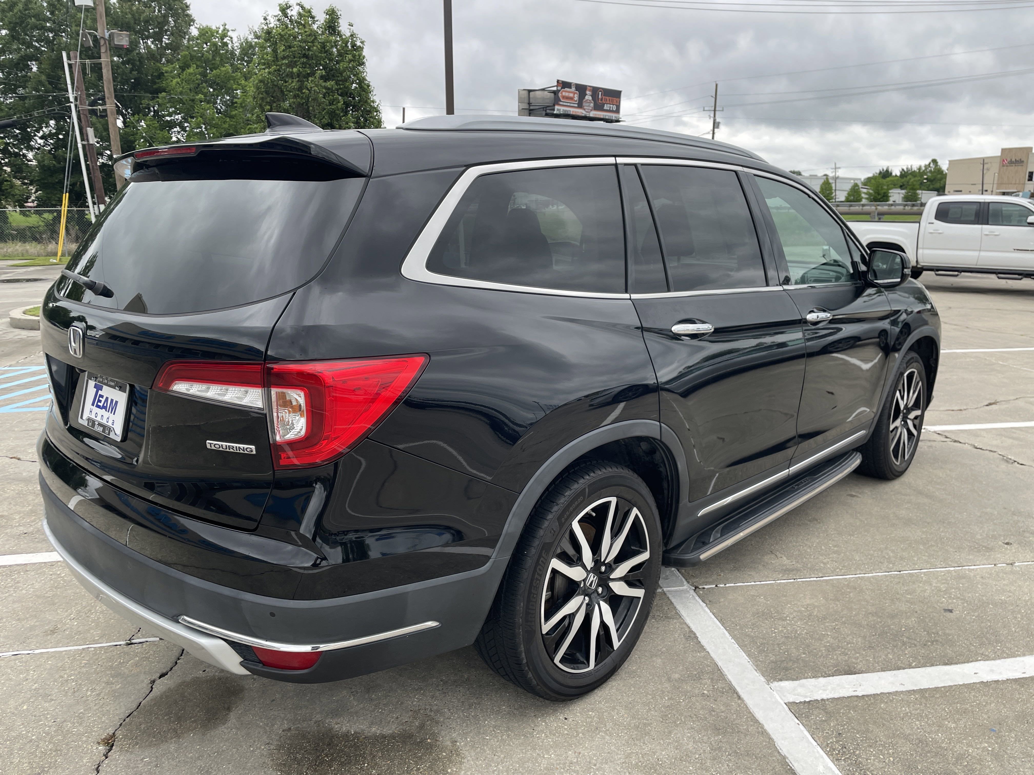 2021 Honda Pilot Touring 8-Passenger