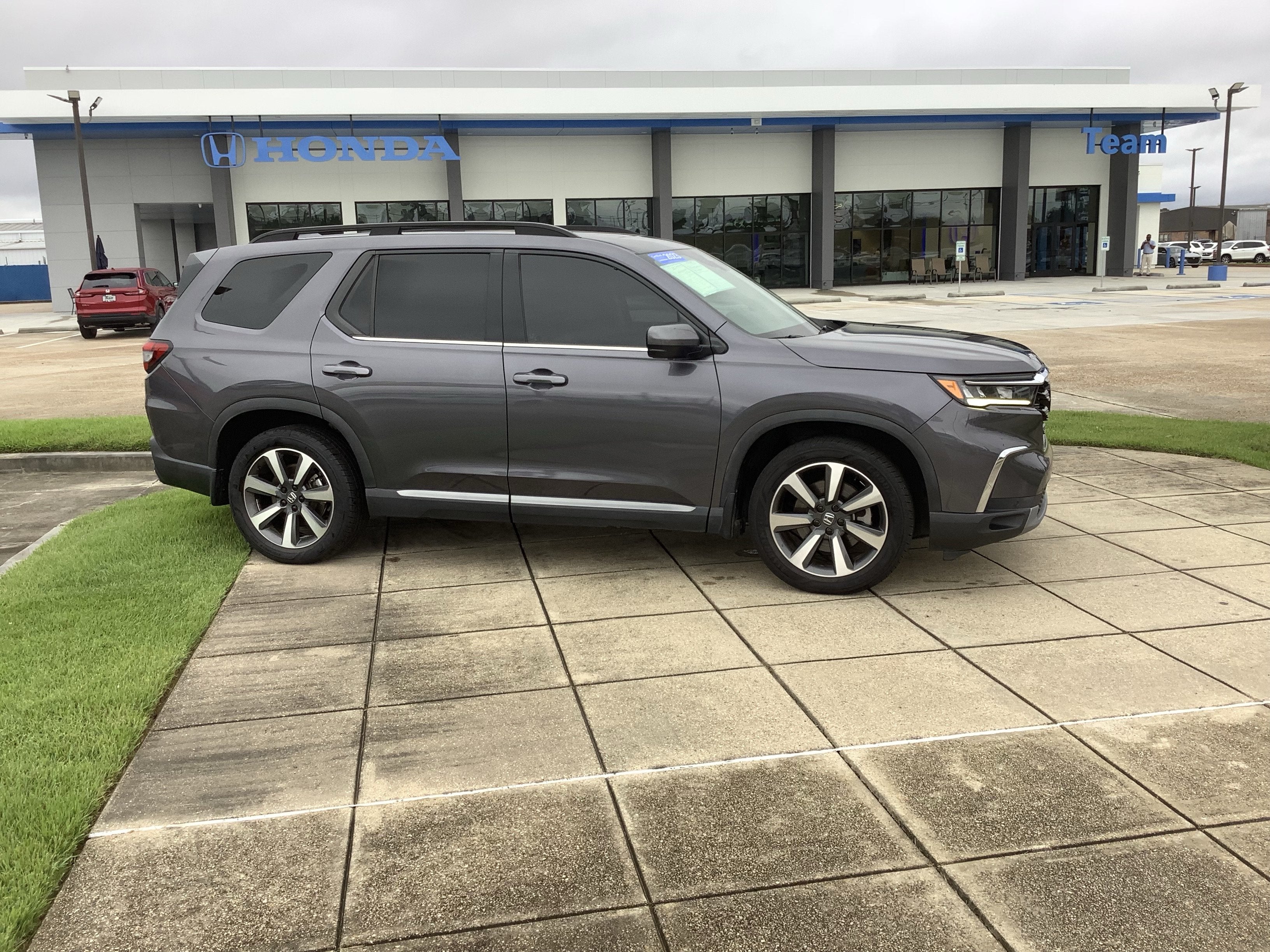 2023 Honda Pilot Elite