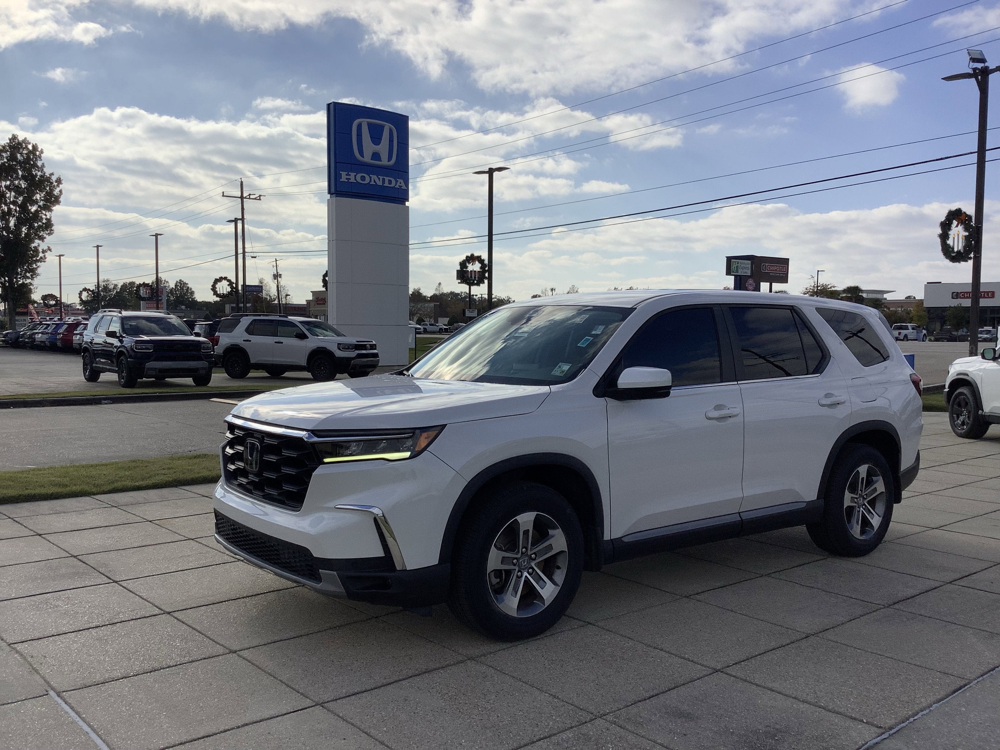 2023 Honda Pilot EX-L 8 Passenger
