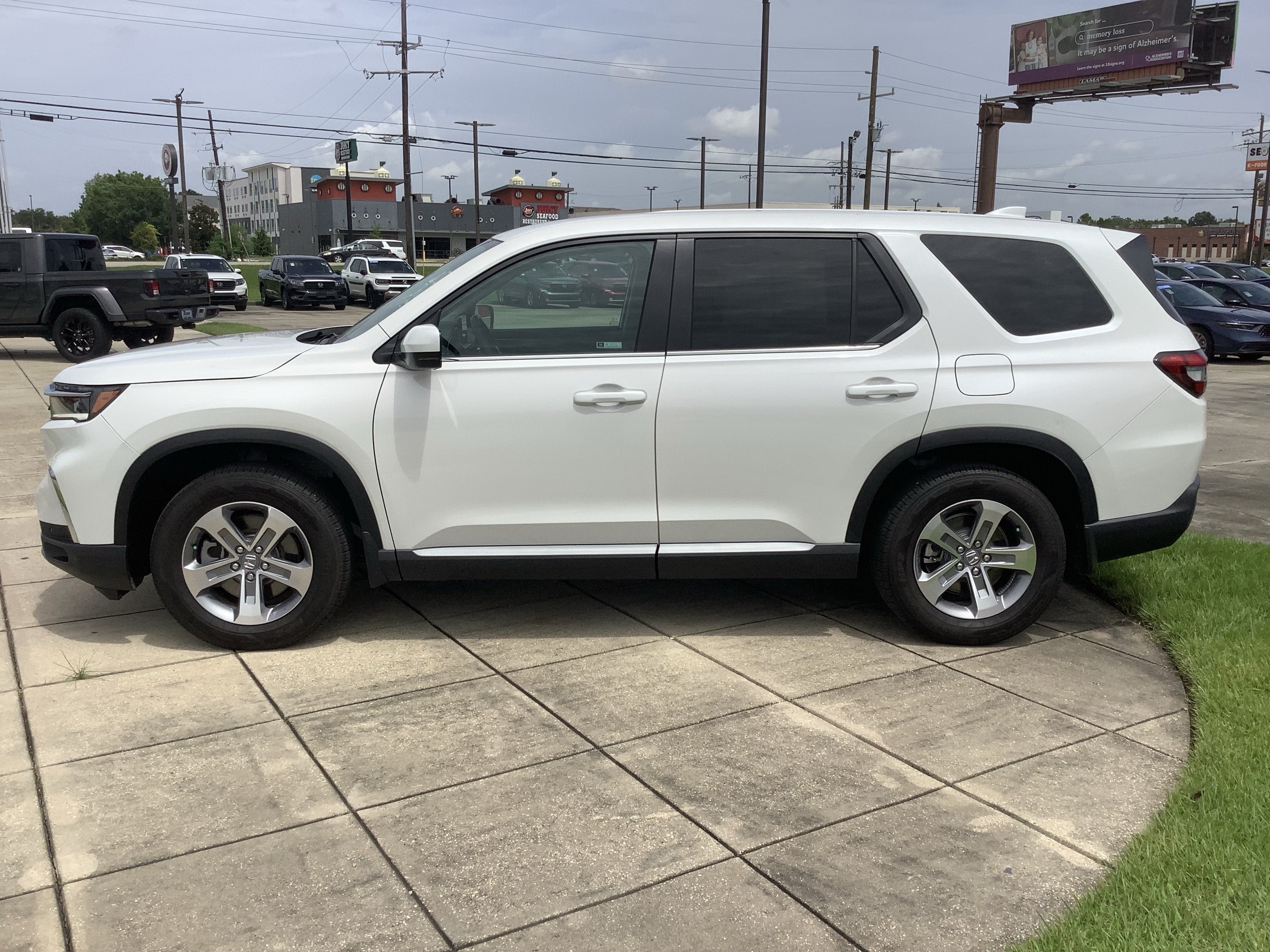 2025 Honda Pilot EX-L+