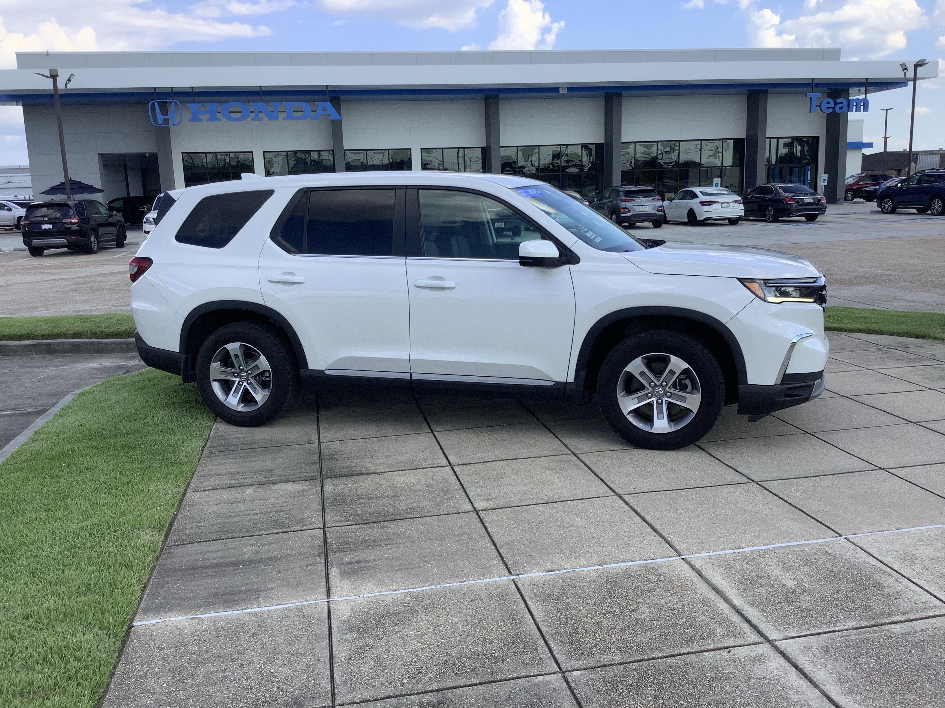 2025 Honda Pilot EX-L