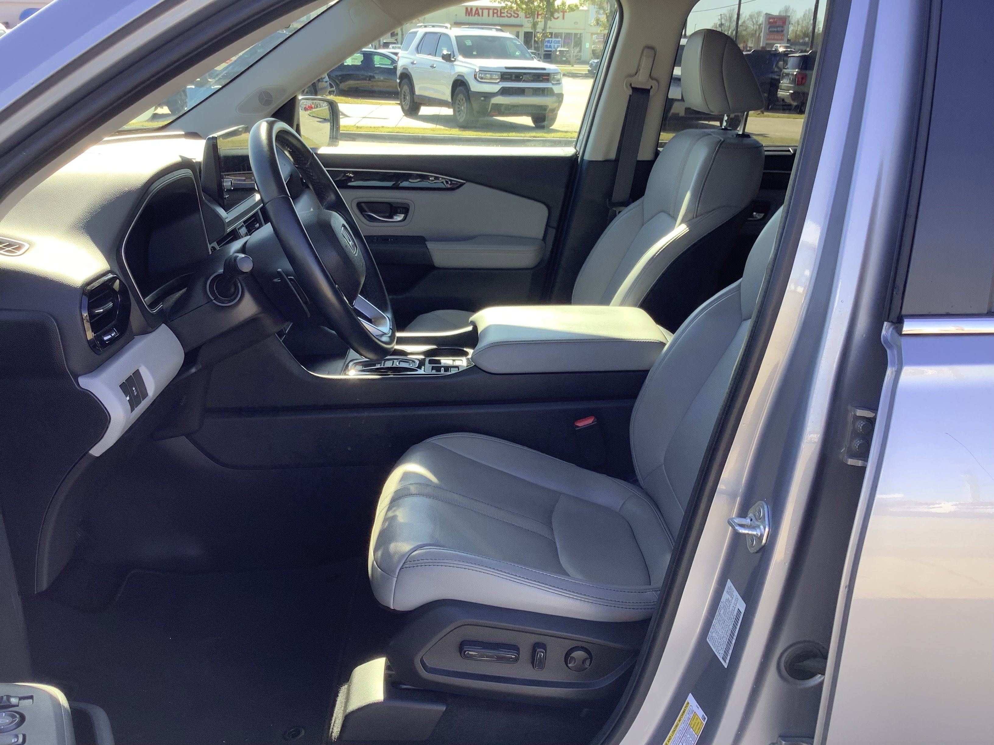 2023 Honda Pilot EX-L 8 Passenger