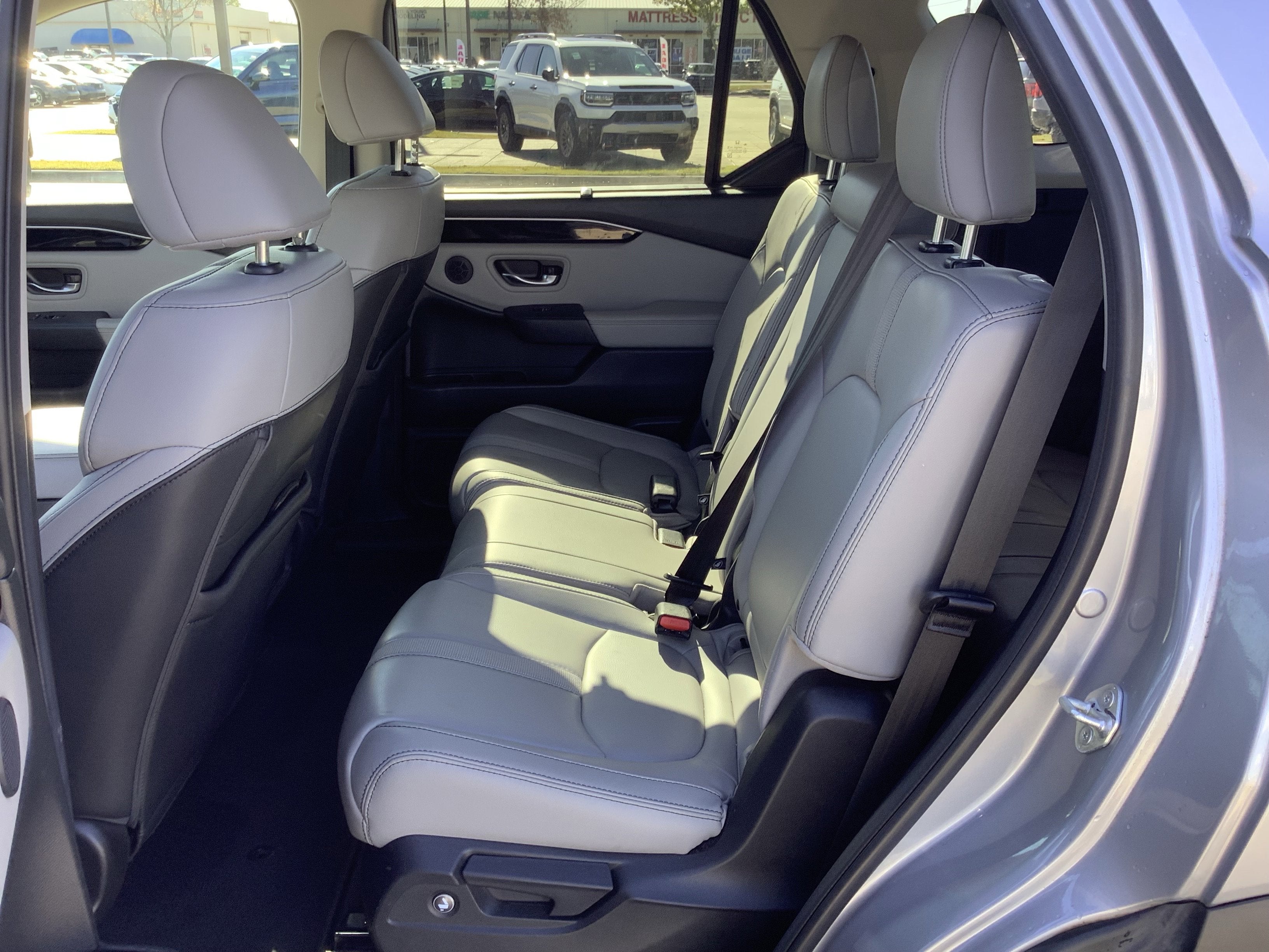 2023 Honda Pilot EX-L 8 Passenger