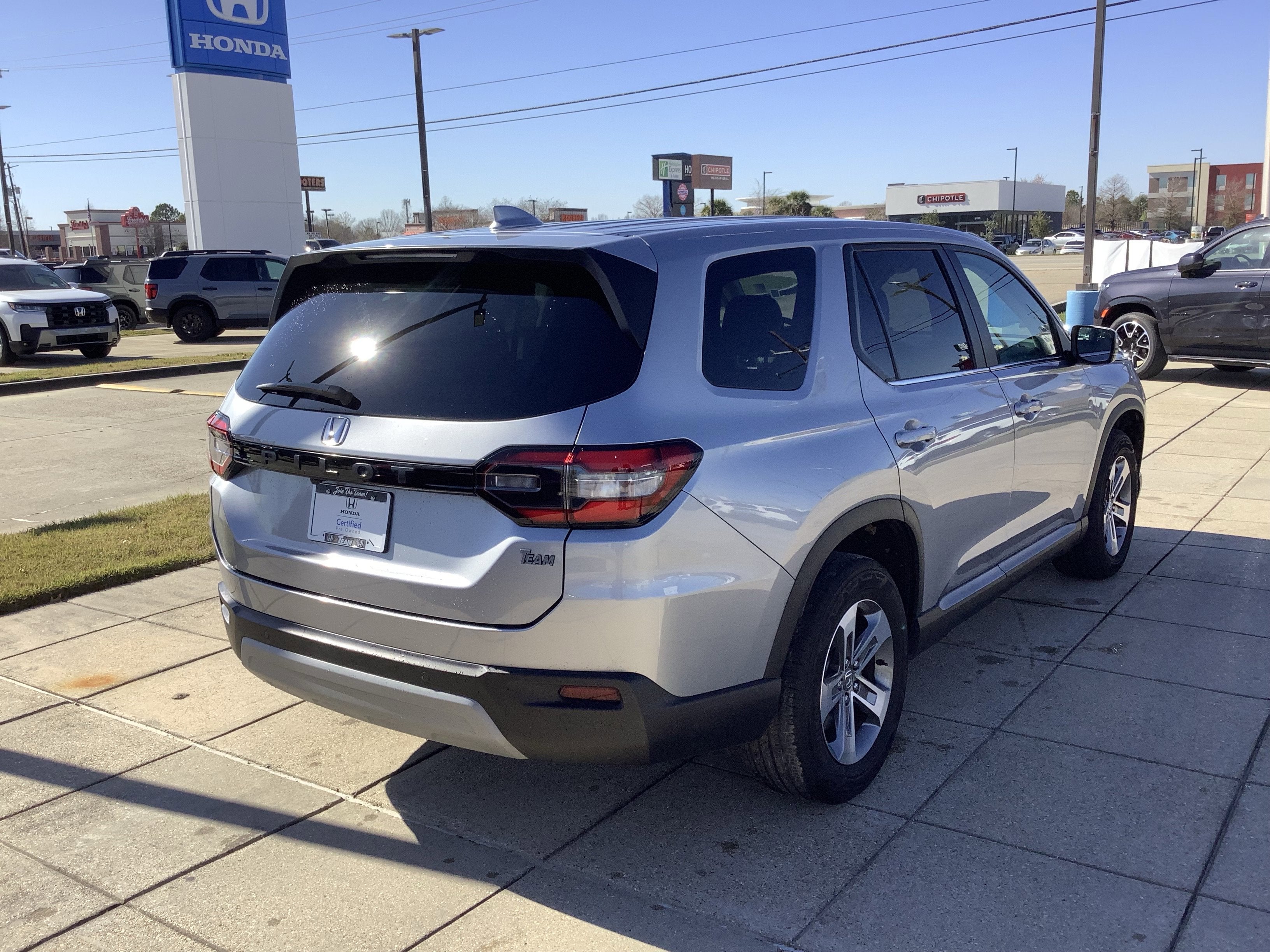 2023 Honda Pilot EX-L 8 Passenger