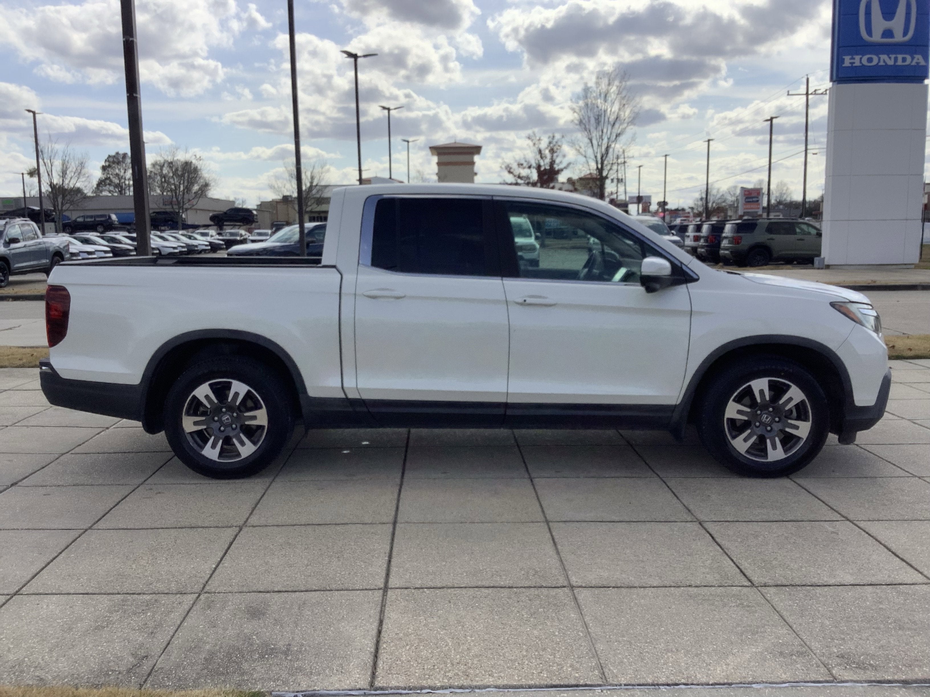 2017 Honda Ridgeline RTL-T