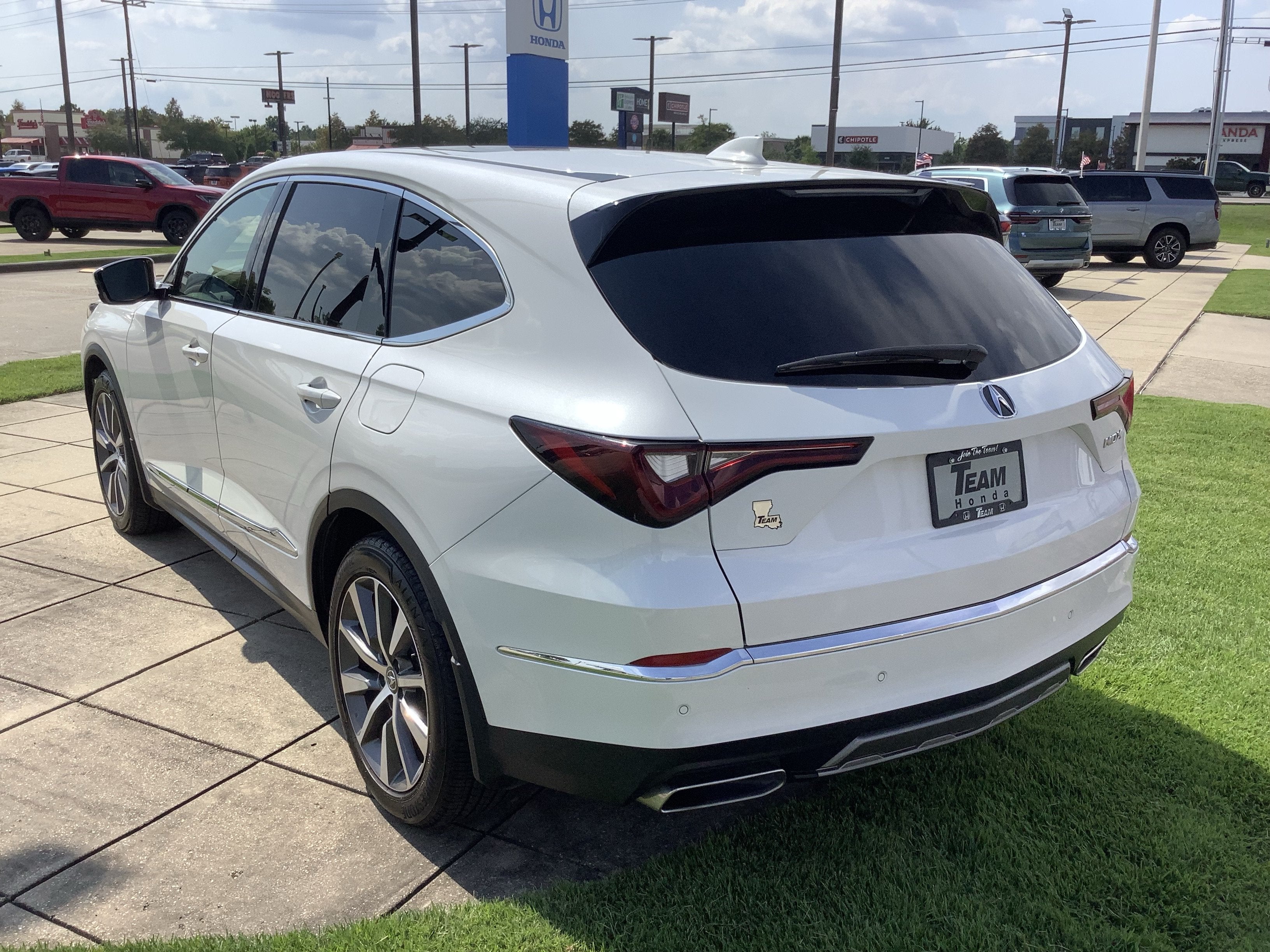 2025 Acura MDX w/Technology Package