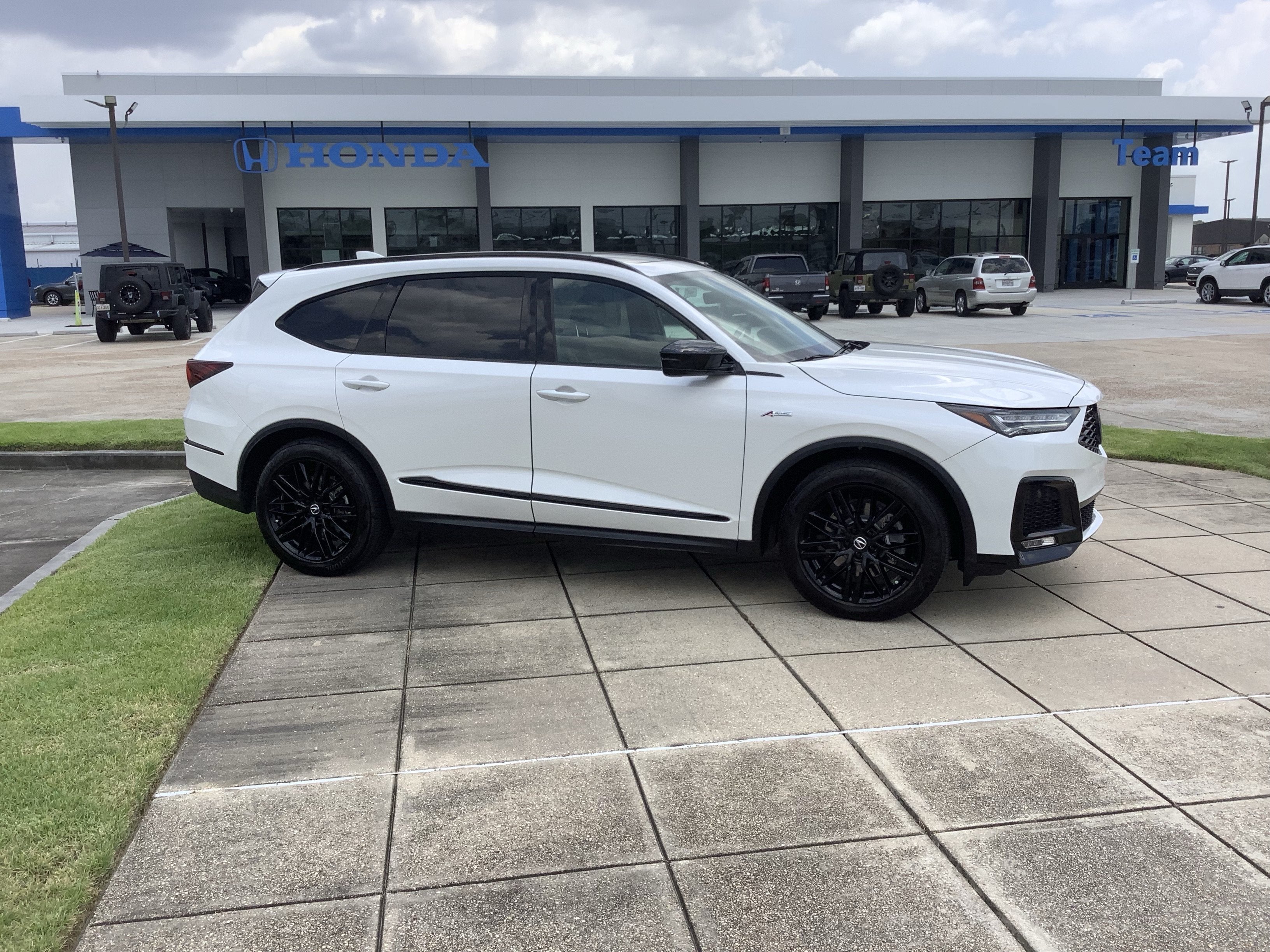 2025 Acura MDX w/A-Spec Advance Package