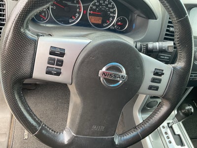 2008 Nissan Pathfinder LE