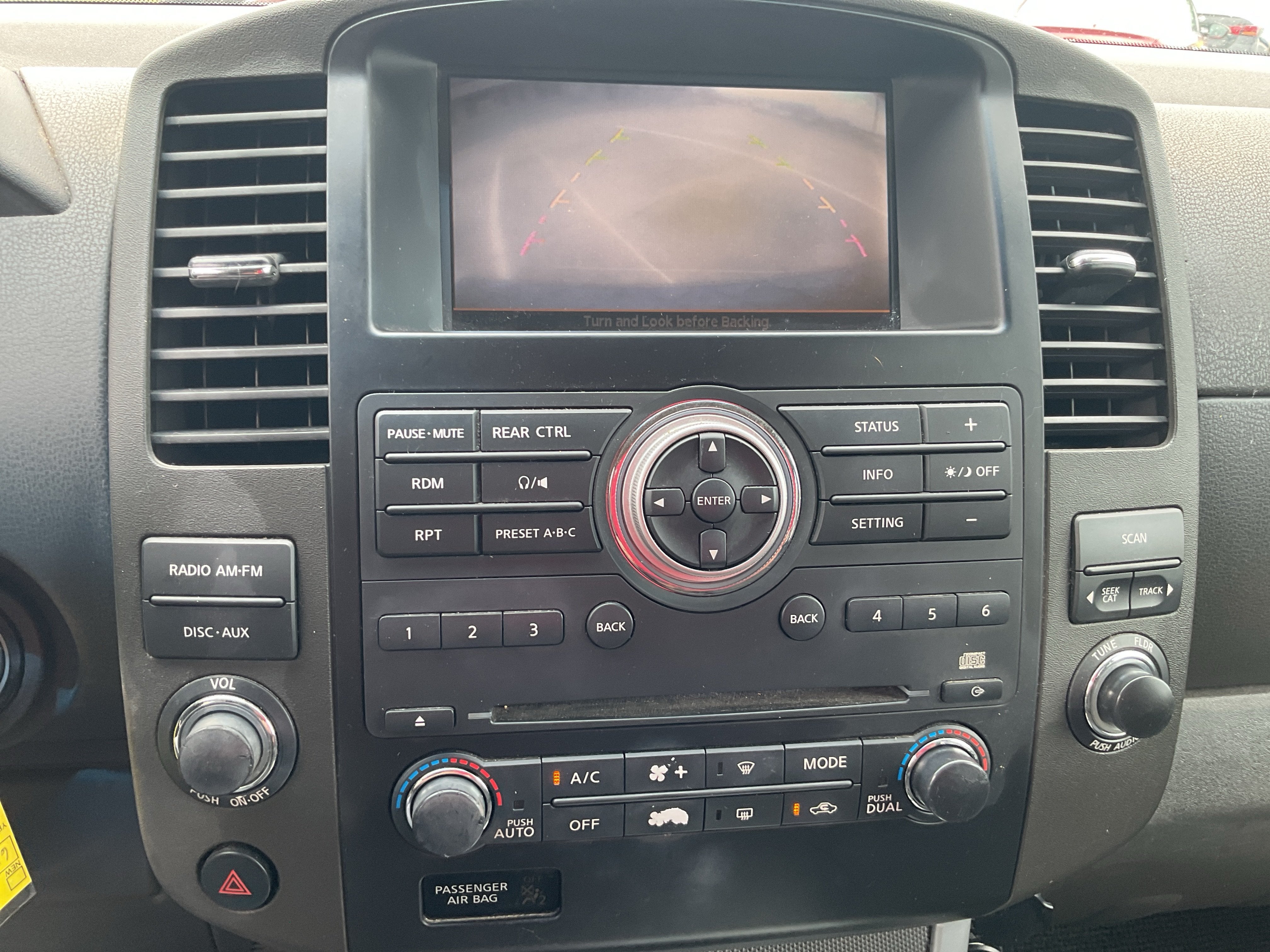 2008 Nissan Pathfinder LE