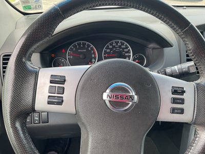 2008 Nissan Pathfinder LE