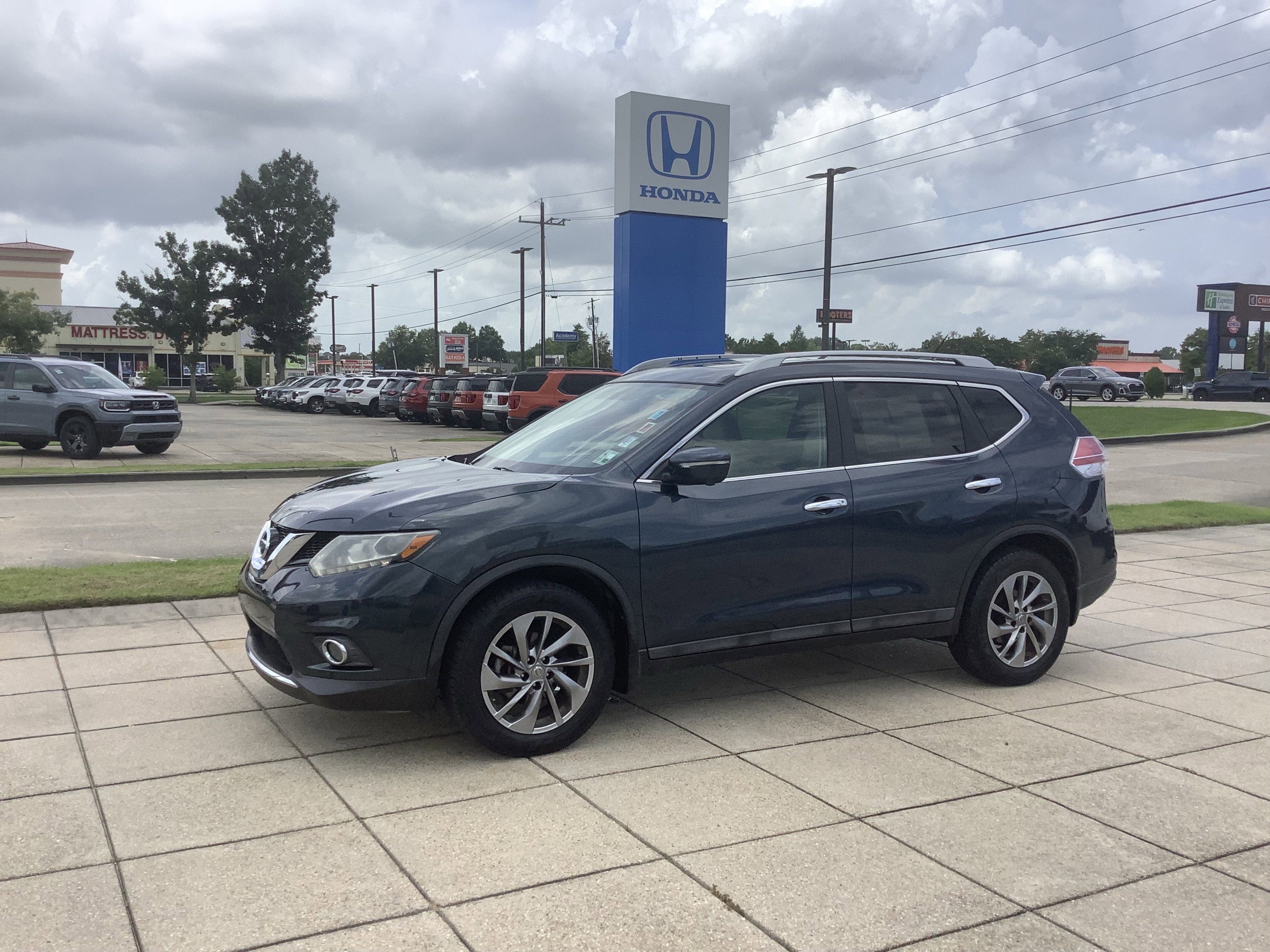 2015 Nissan Rogue SL