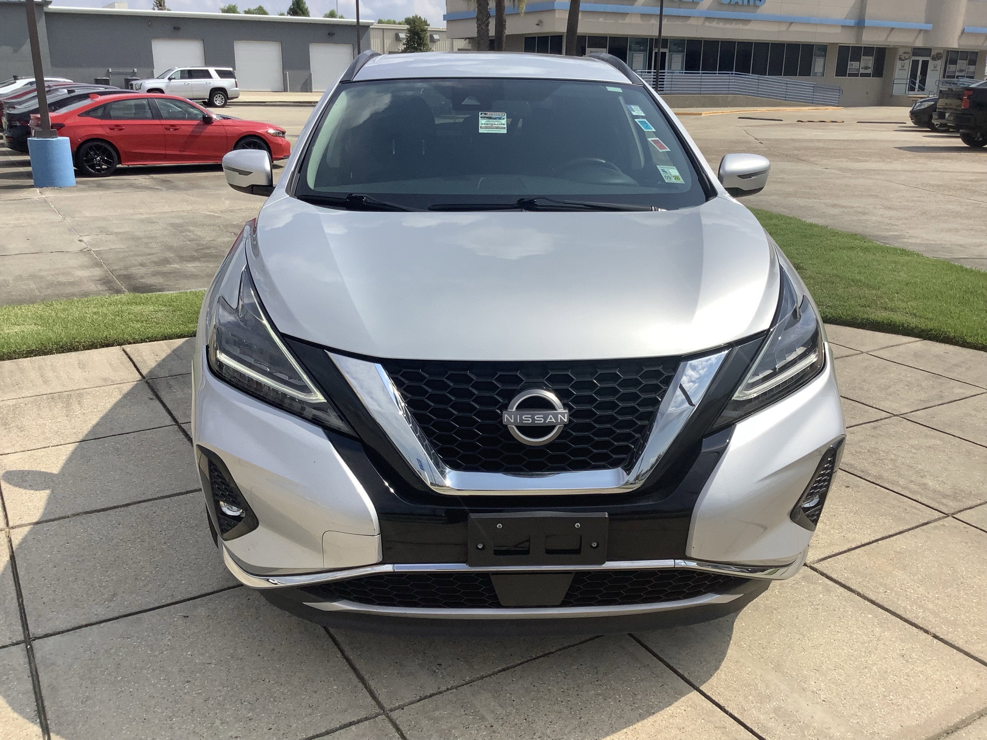 2023 Nissan Murano SV