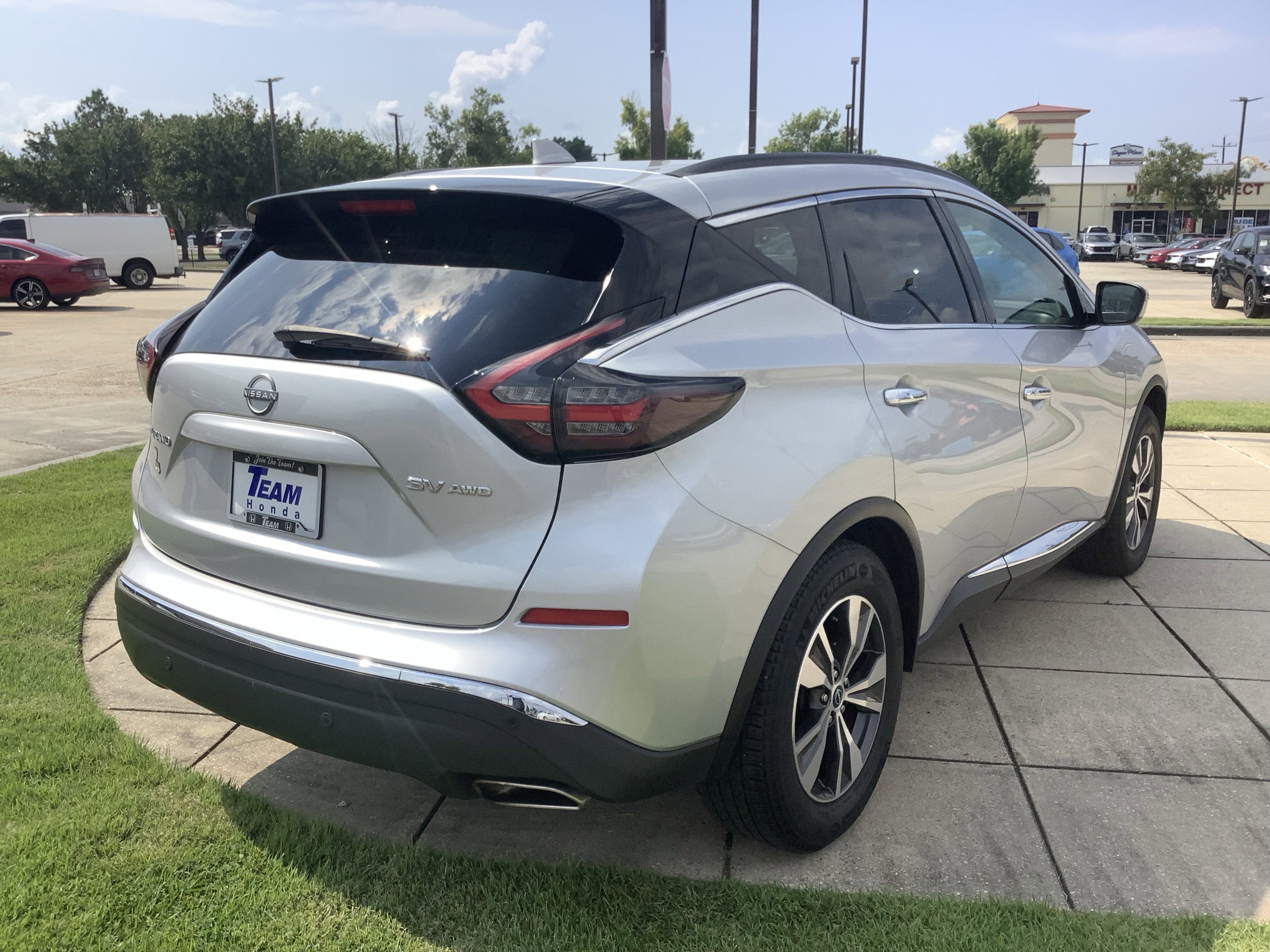 2023 Nissan Murano SV