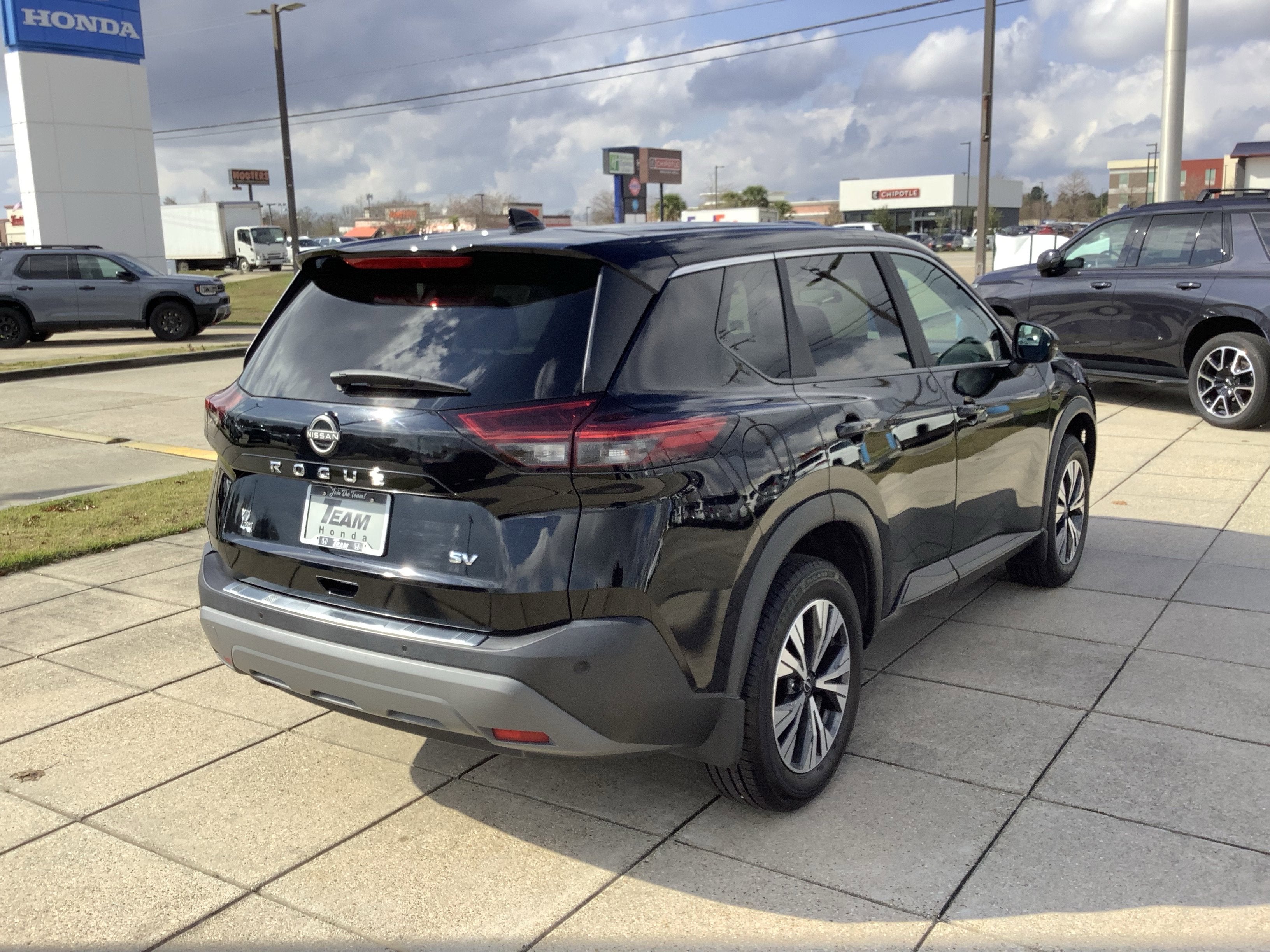 2023 Nissan Rogue SV