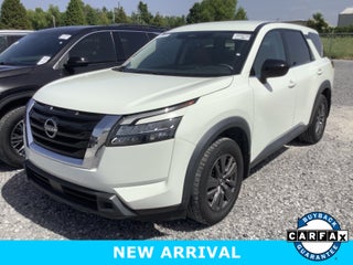 2024 Nissan Pathfinder S