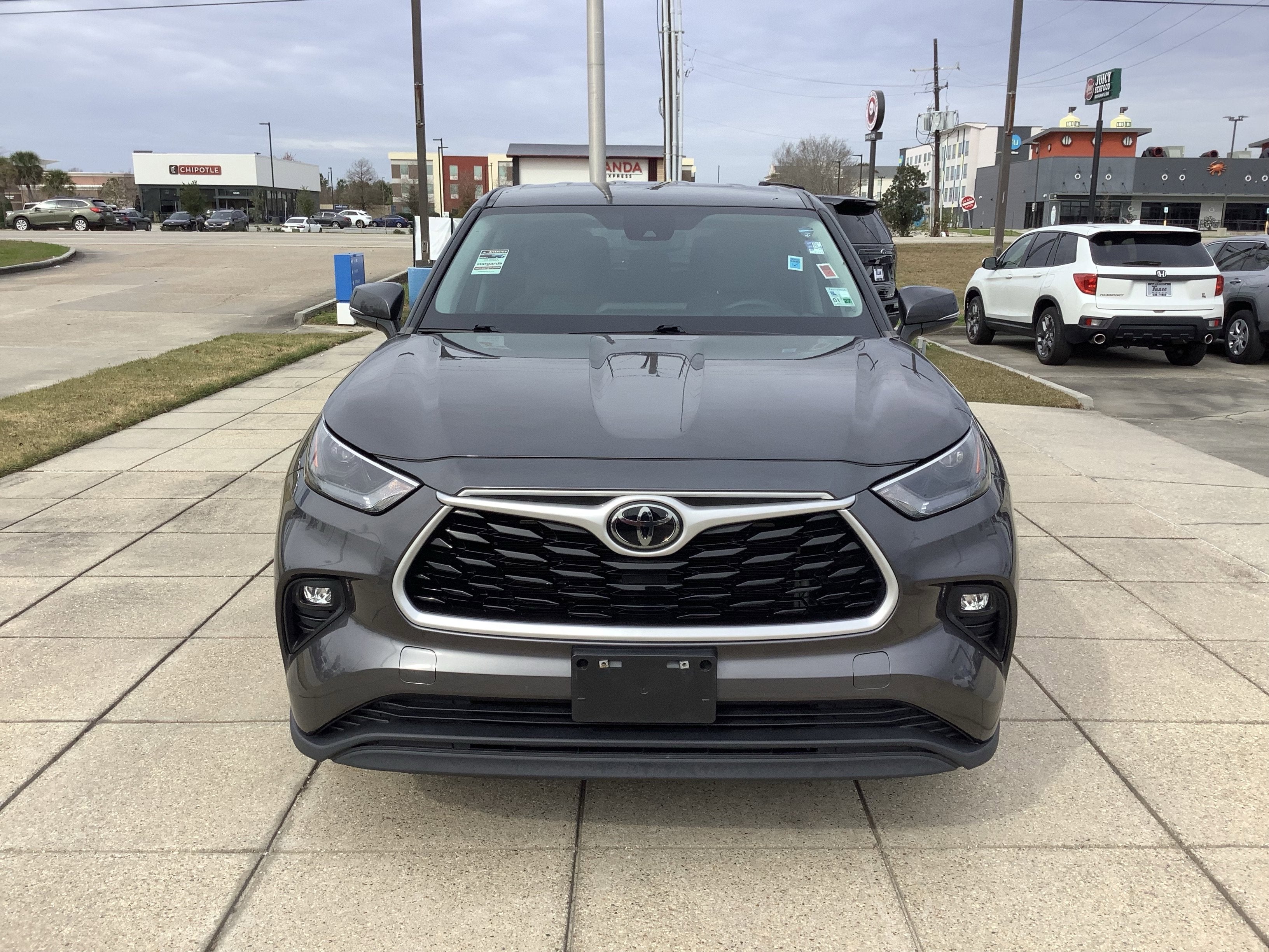 2023 Toyota Highlander LE