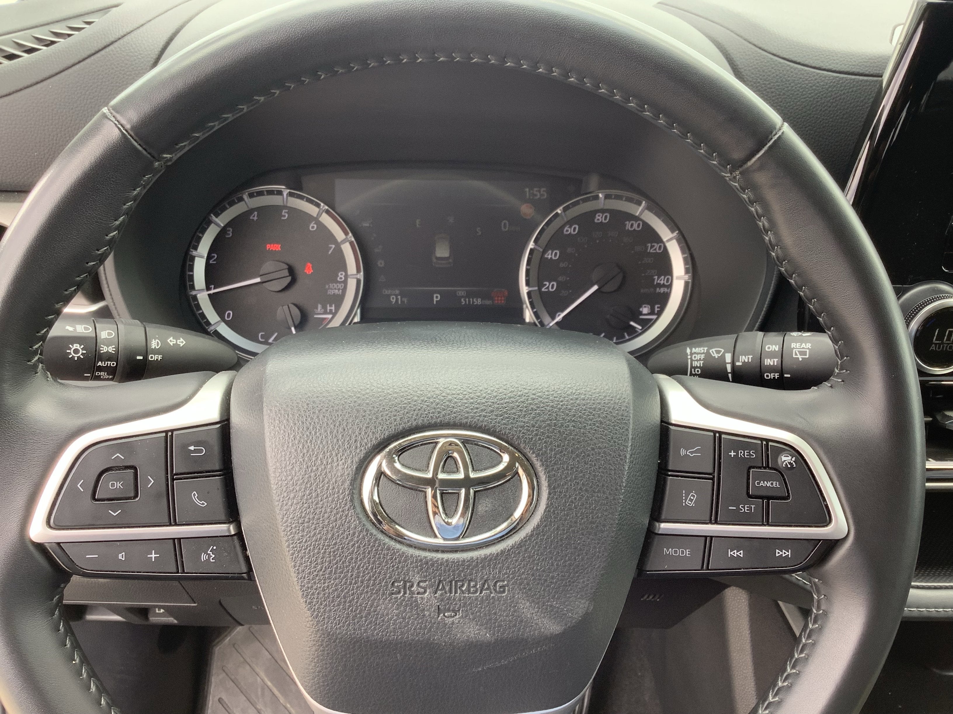 2024 Toyota Highlander LE