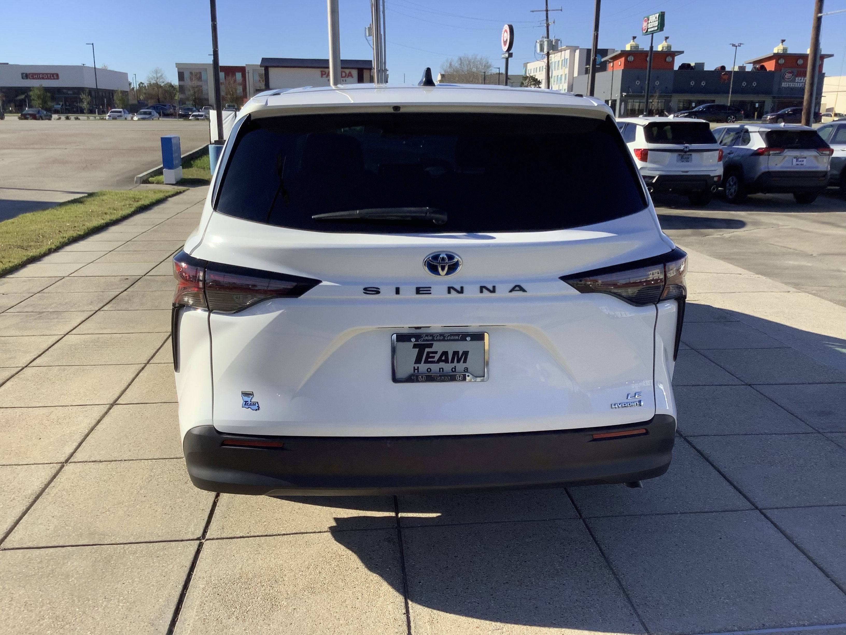 2024 Toyota Sienna LE