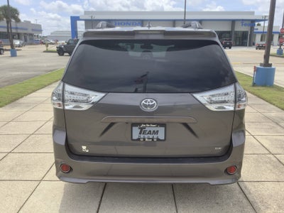 2018 Toyota Sienna SE