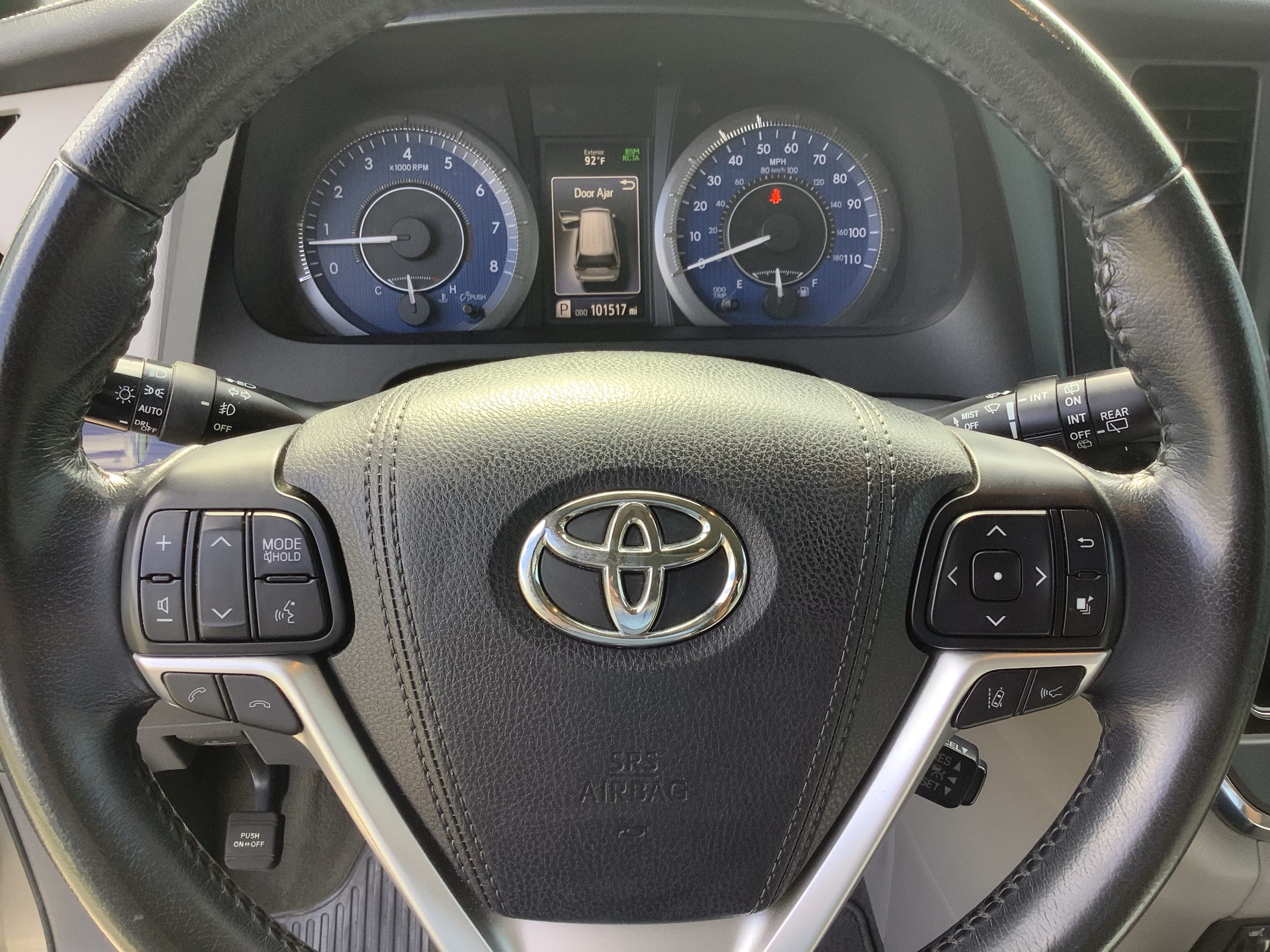 2018 Toyota Sienna XLE Auto Access Seat