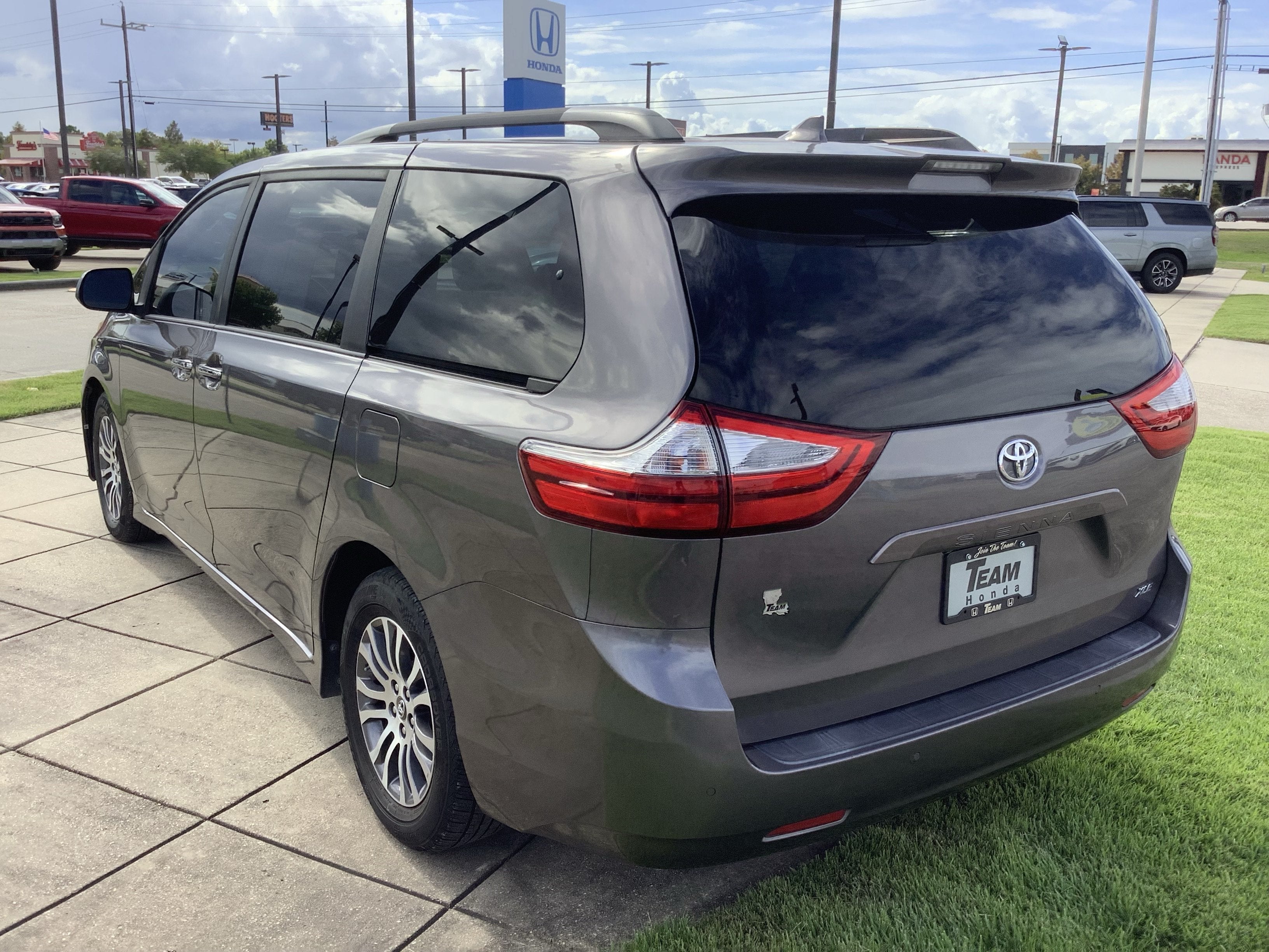 2018 Toyota Sienna XLE Auto Access Seat