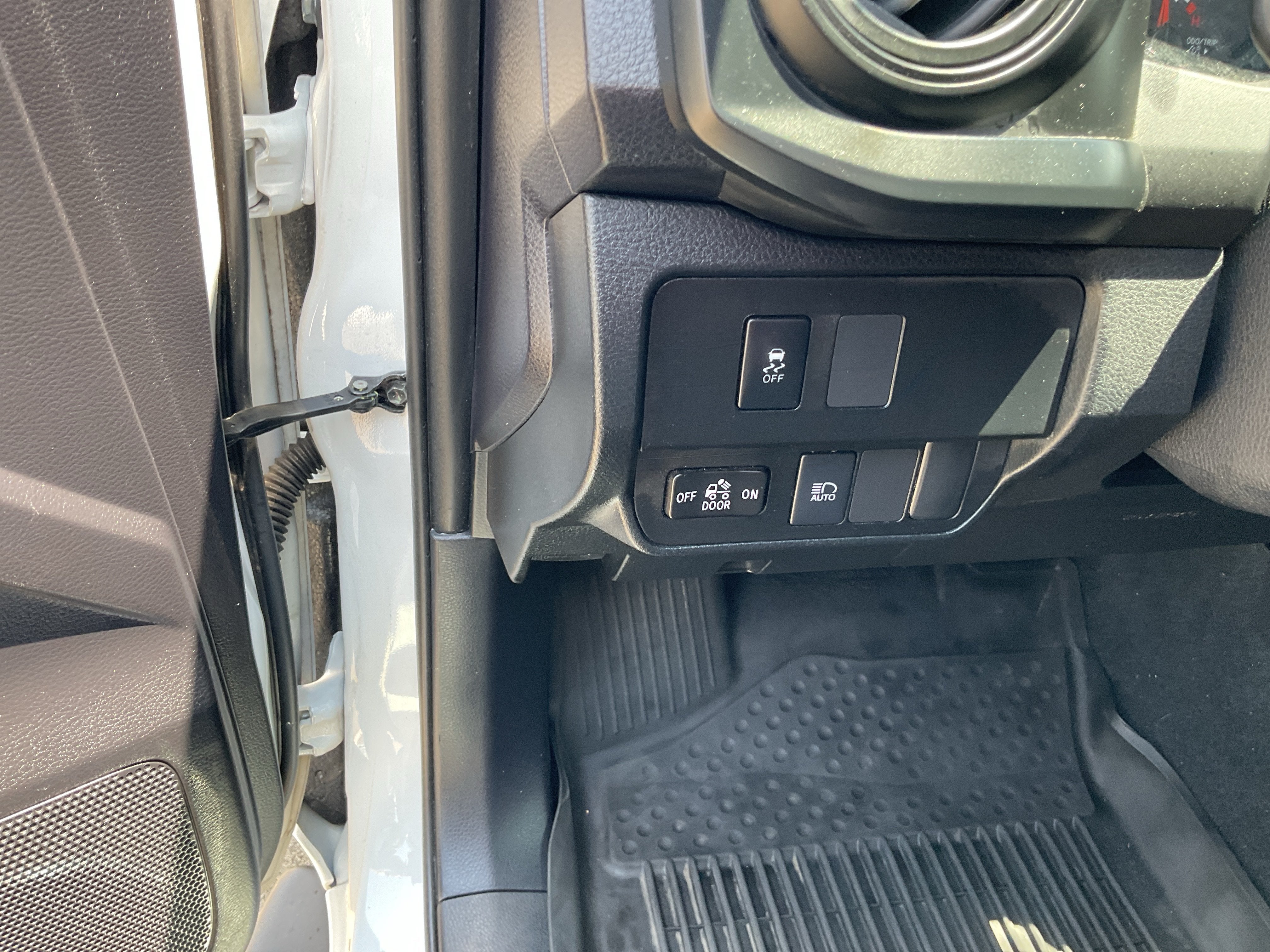 2020 Toyota Tacoma 2WD SR