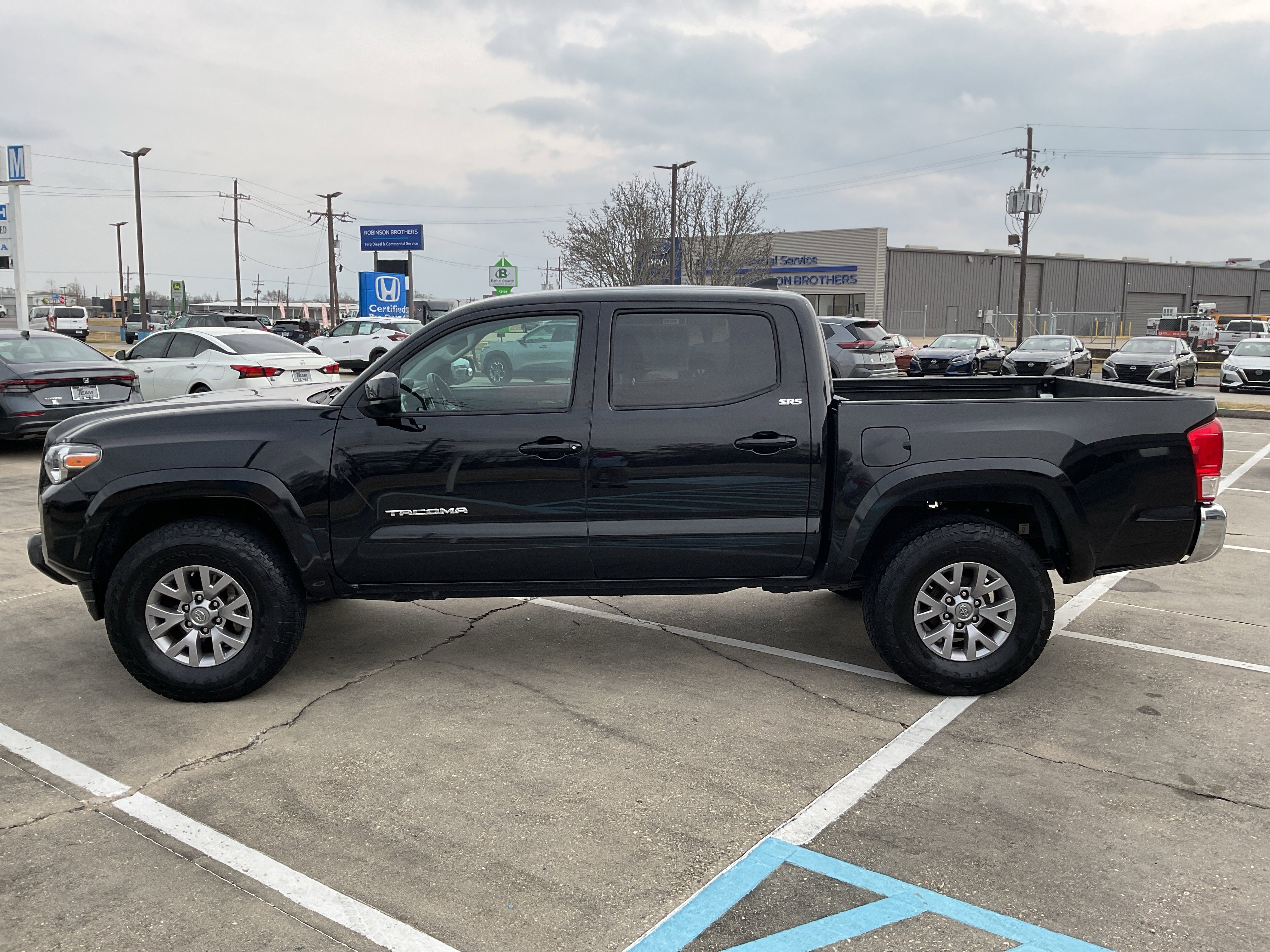 2017 Toyota Tacoma SR5