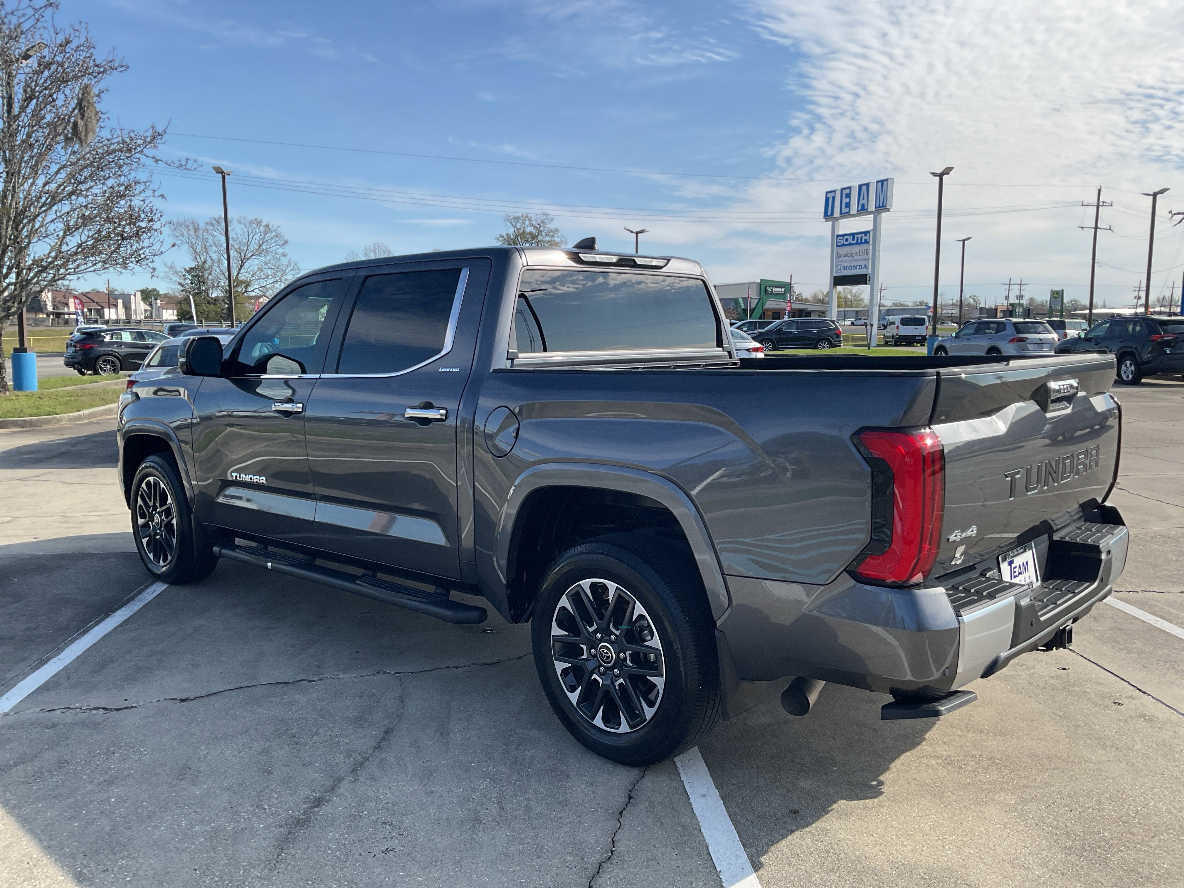 2024 Toyota Tundra 4WD Limited