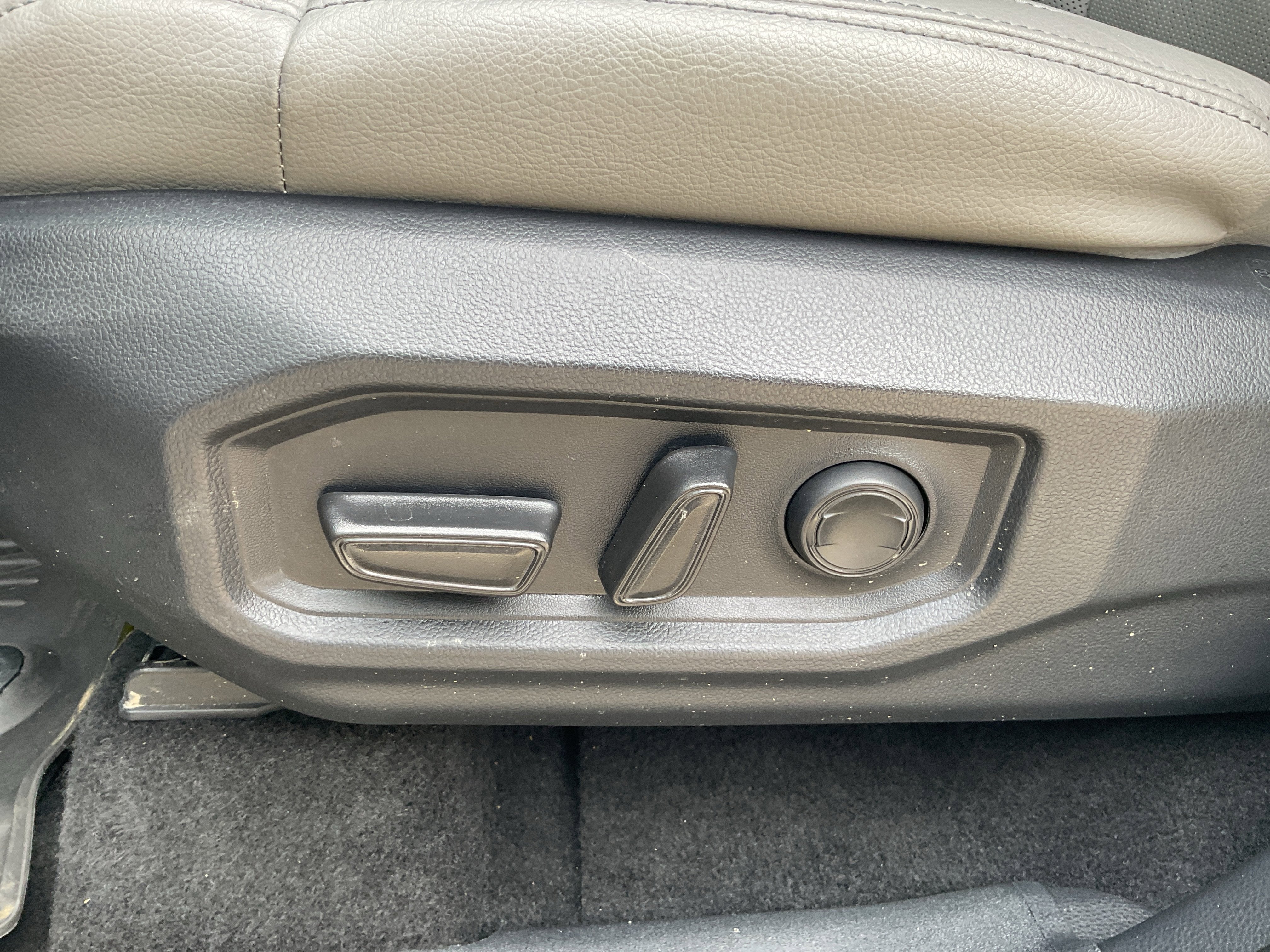 2025 Toyota Tundra 4WD SR5