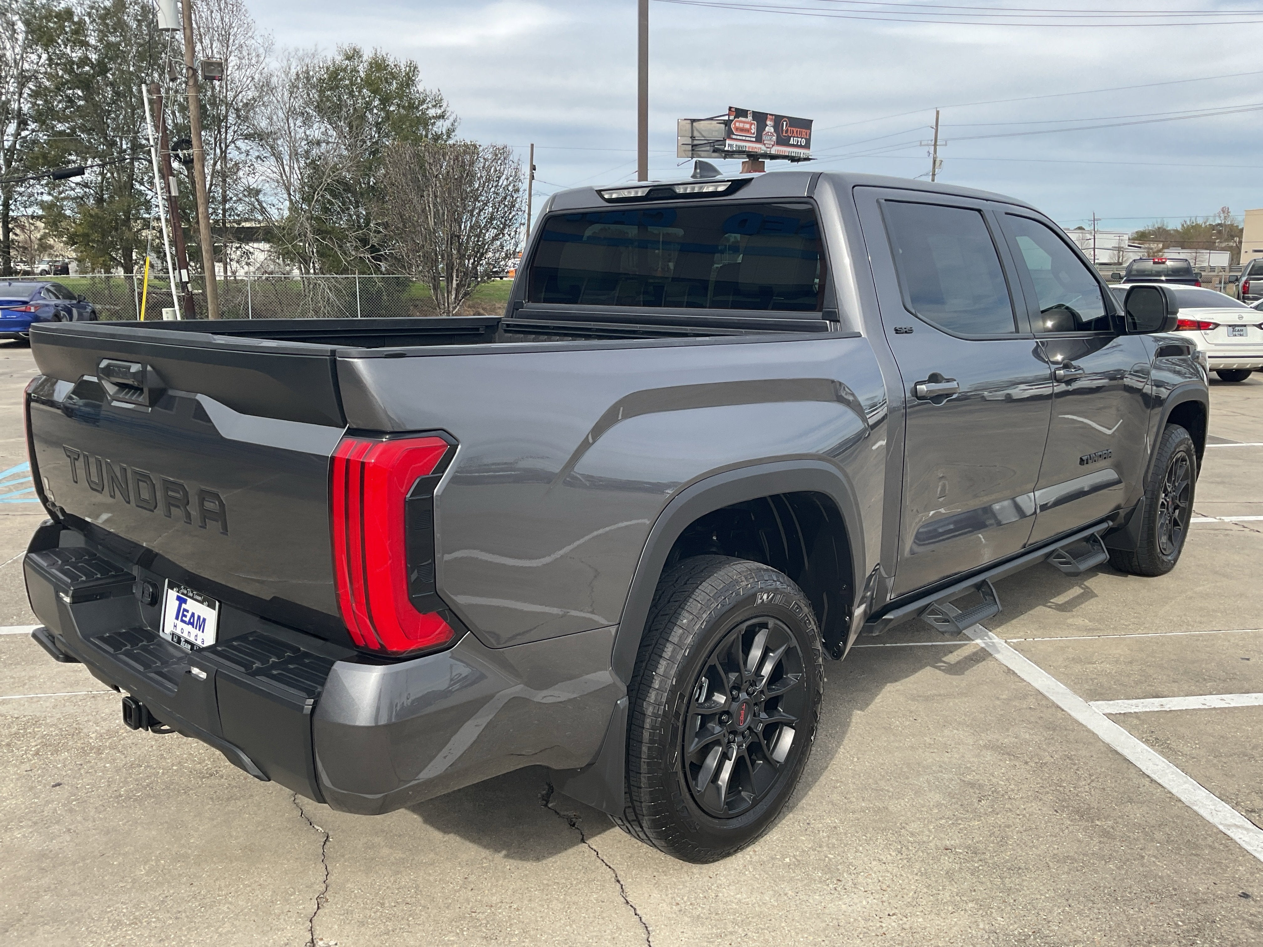 2025 Toyota Tundra 4WD SR5