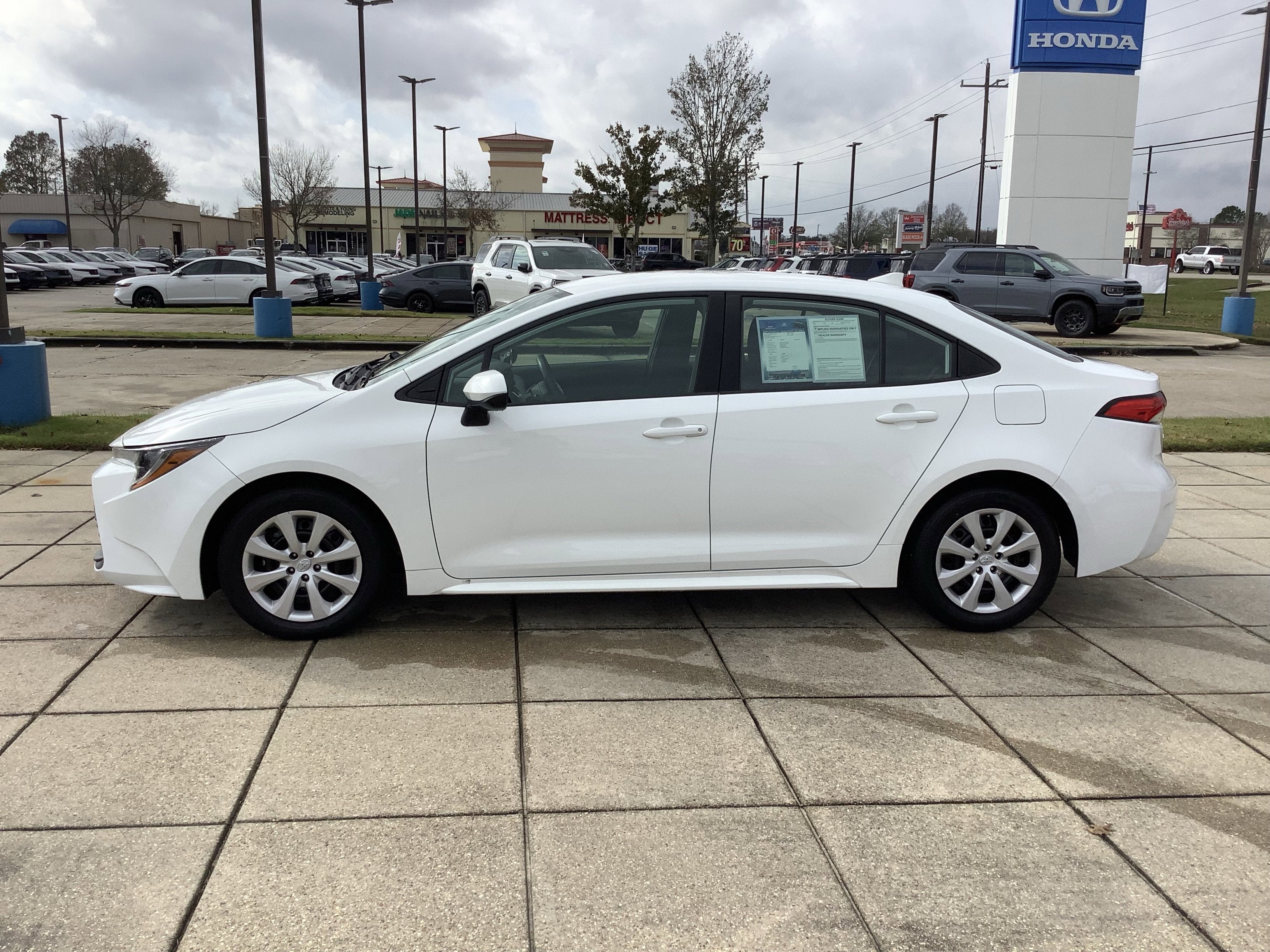 2024 Toyota Corolla LE