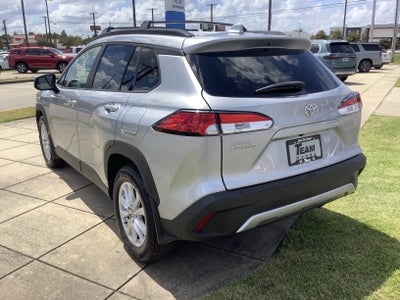 2024 Toyota Corolla Cross LE