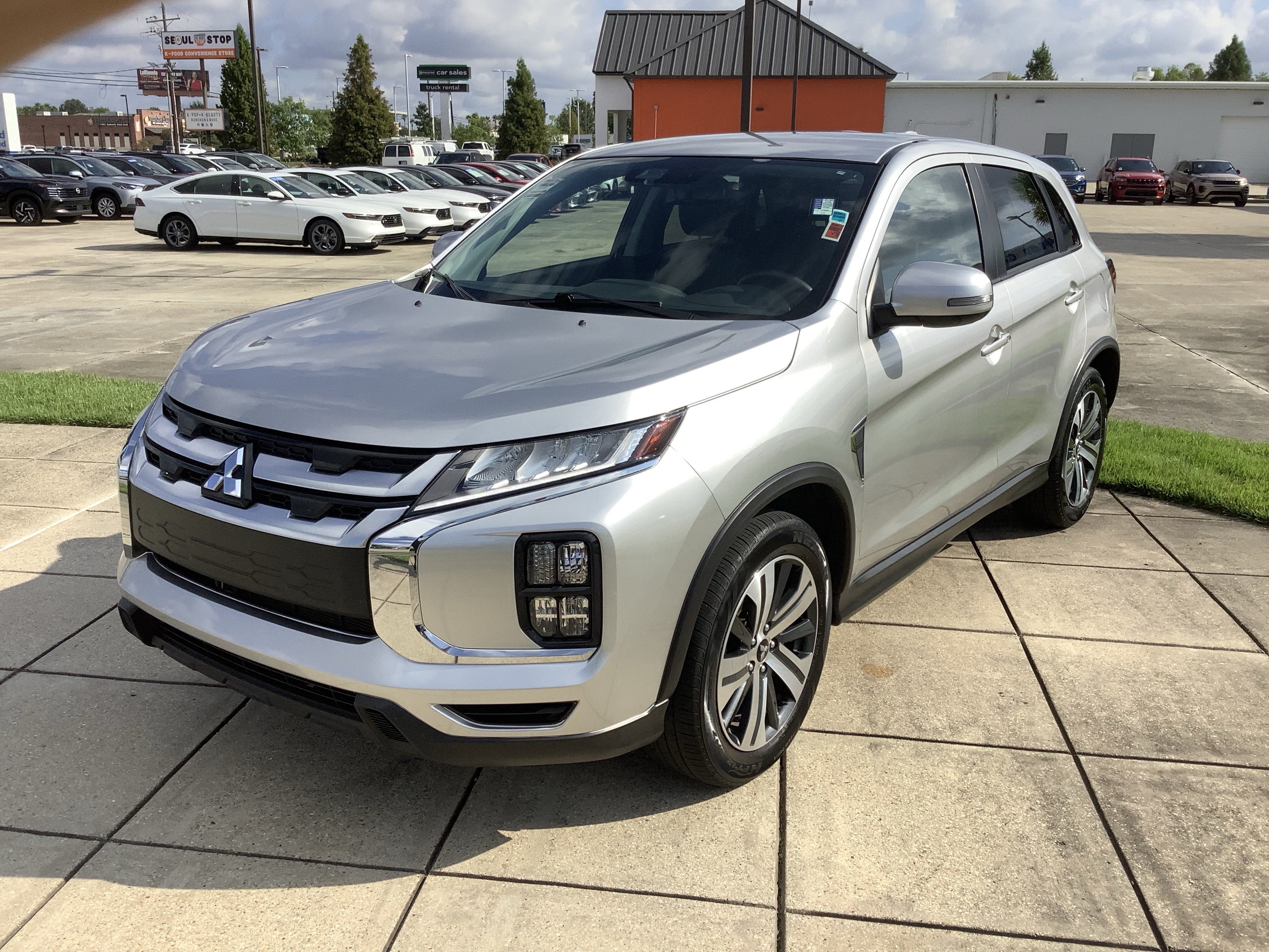 2024 Mitsubishi Outlander Sport SE