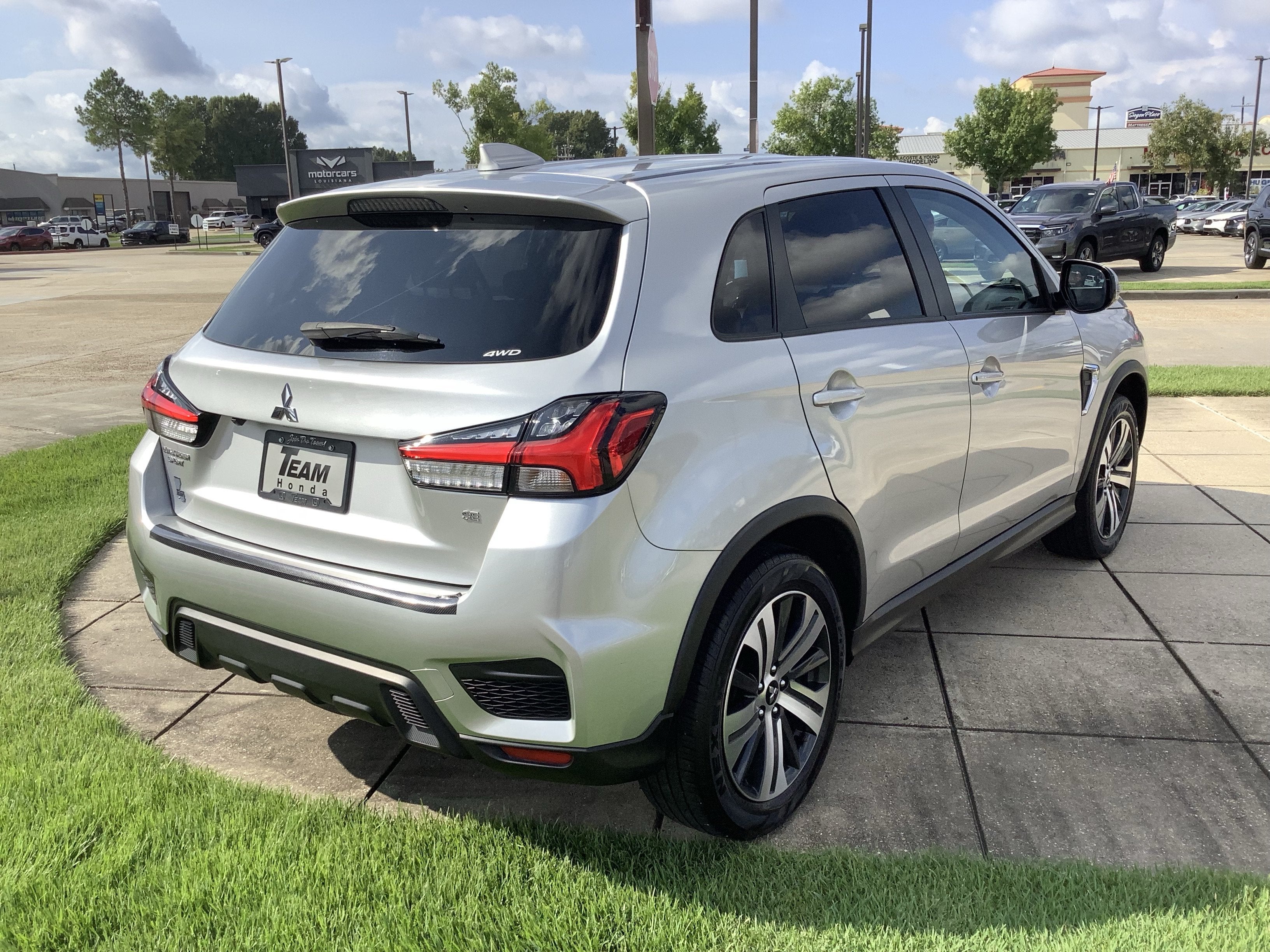 2024 Mitsubishi Outlander Sport SE