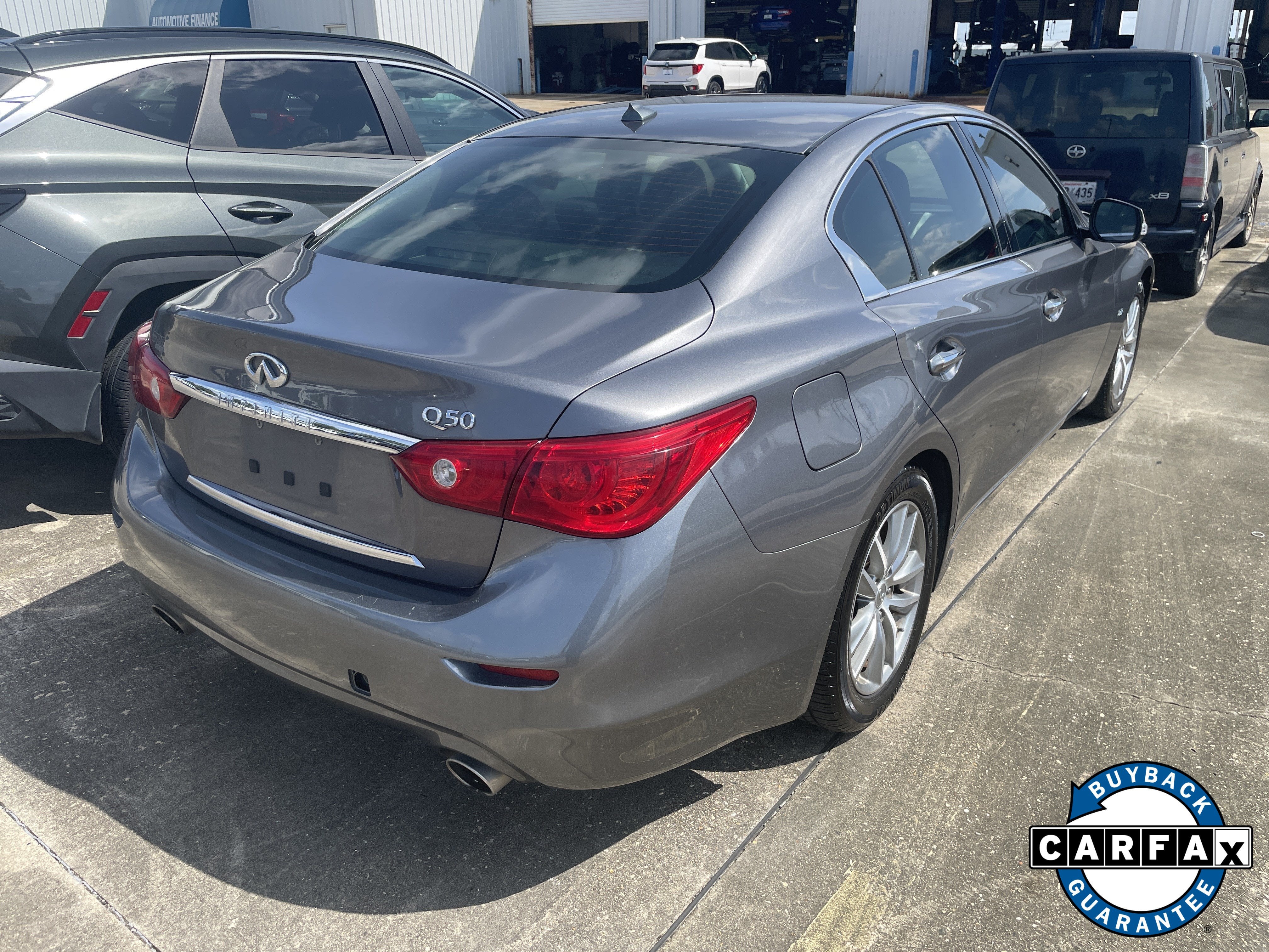 2015 INFINITI Q50 Premium