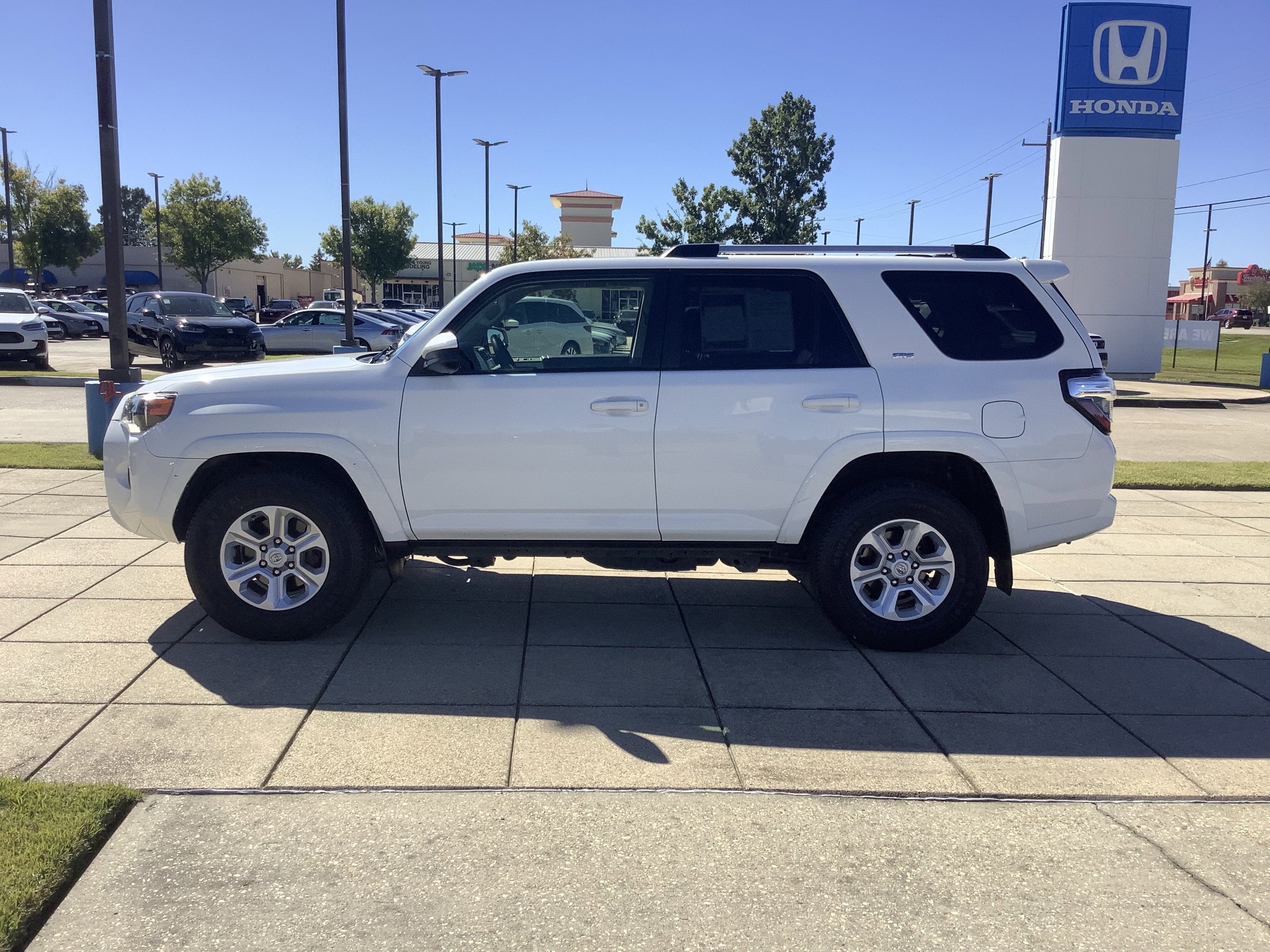 2023 Toyota 4Runner SR5