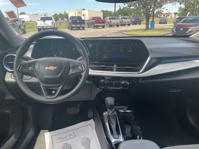 2025 Chevrolet Trax LT