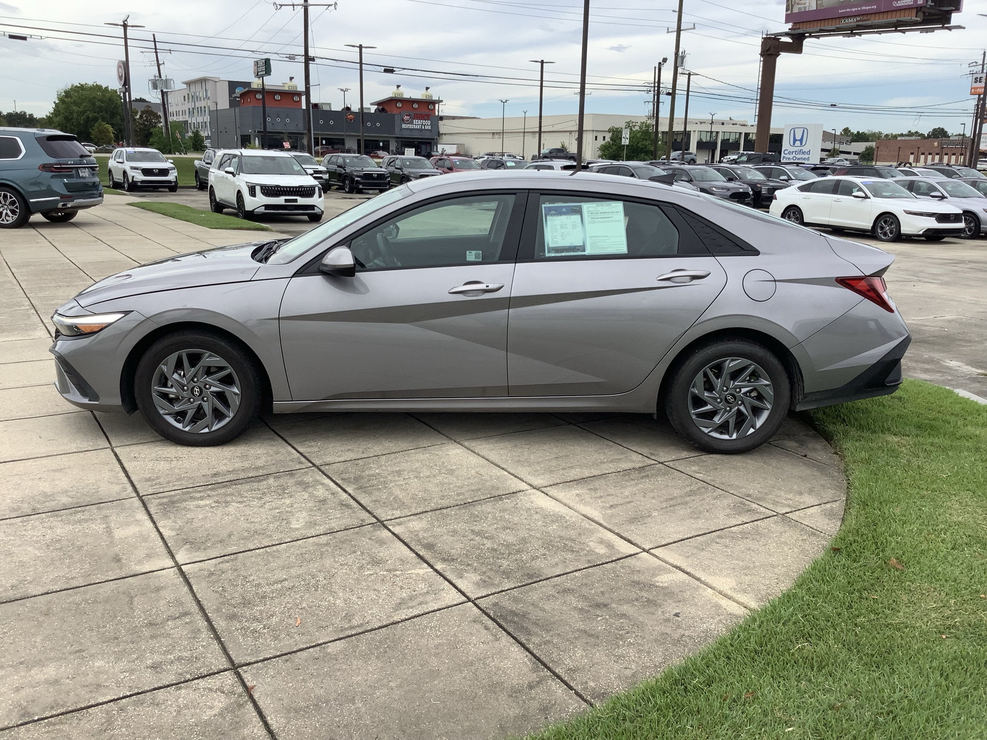 2024 Hyundai Elantra SEL